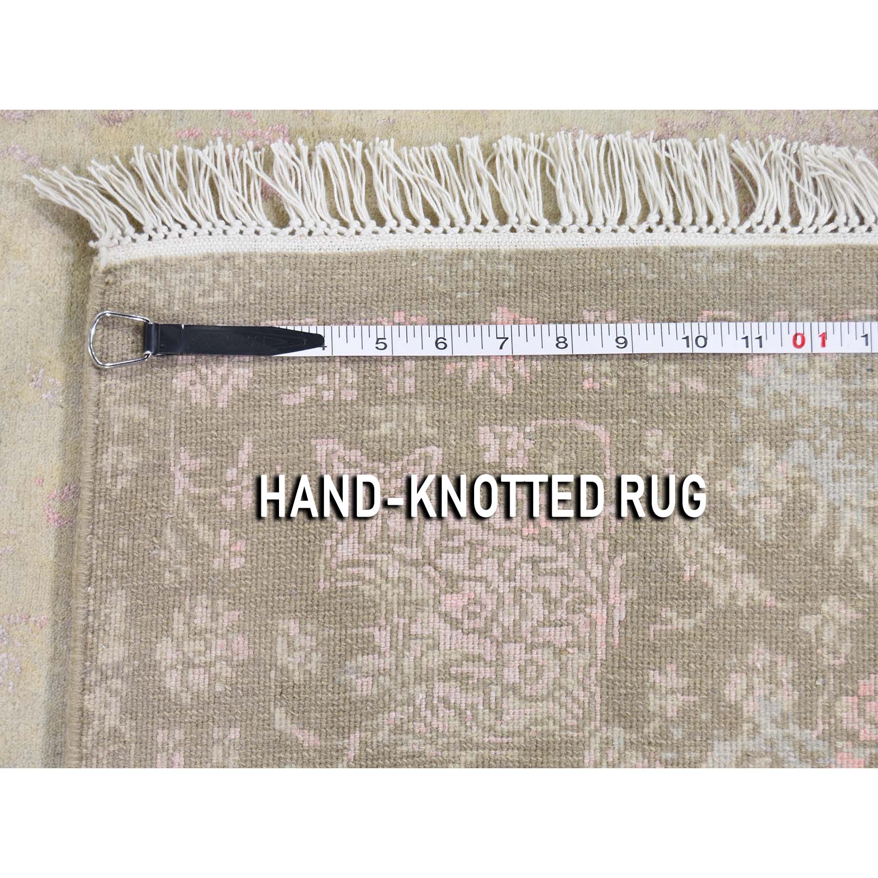 9-x12-3  Wool And Silk With Touch Of Pink Hand-Knotted Oriental Rug 