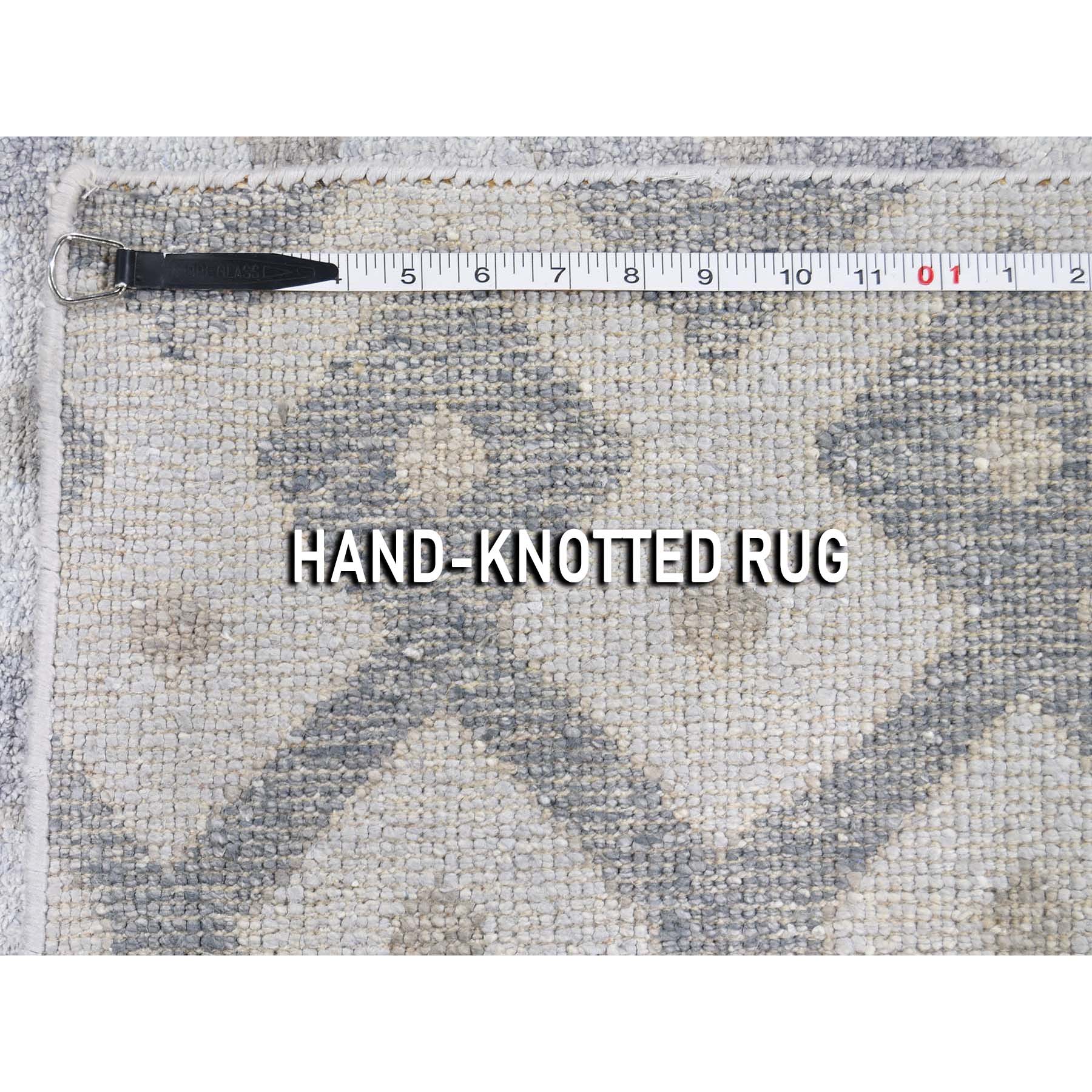 8-9 x11-10  Art Silk Geometric Design Hand-Knotted Oriental Rug 
