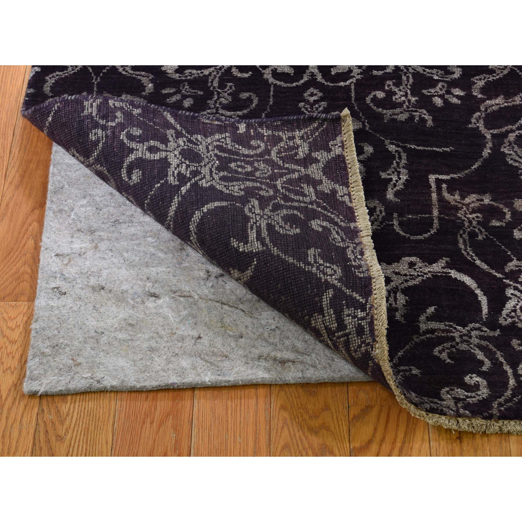 2-5 x9-7  Runner Wool and Silk Tone on Tone Damask Handmade Oriental Rug 