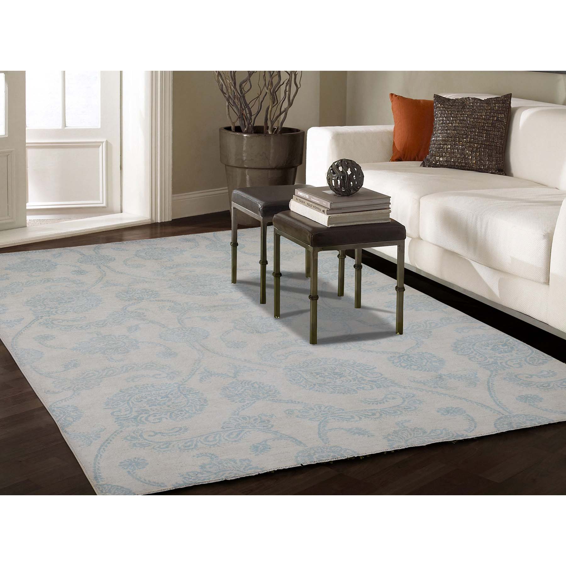 6-1 x8-10  Pure Wool Transitional Tone on Tone Borderless Design Hand-Knotted Ivory Oriental Rug 