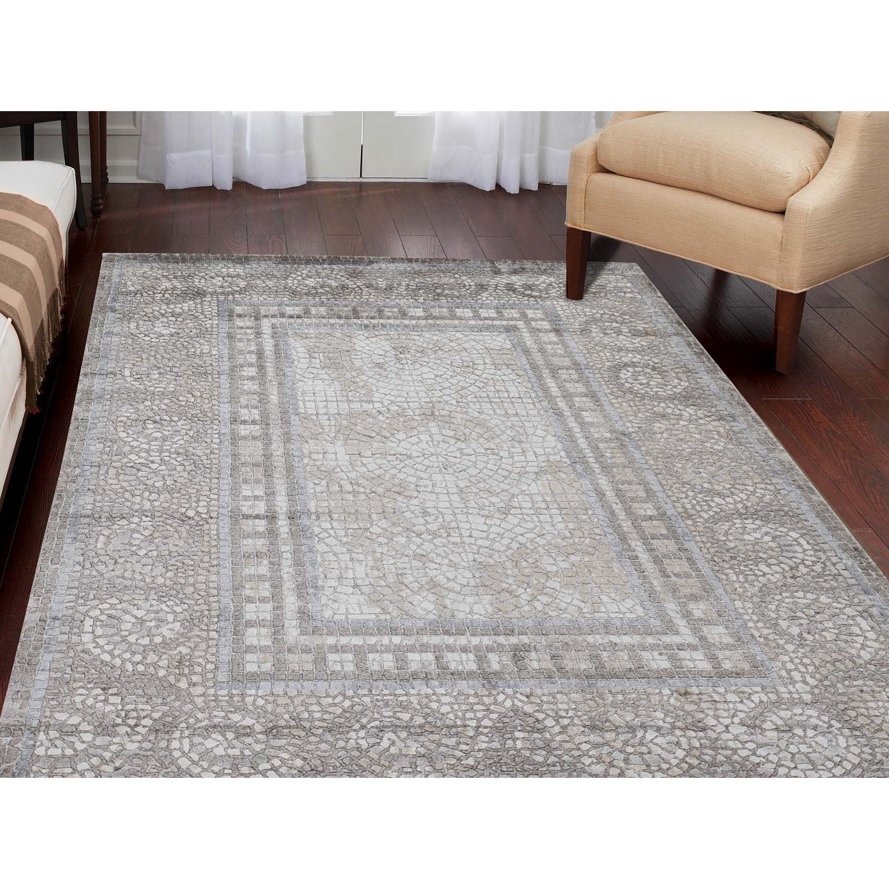 5-2 x6-10  Ivory And Taupe Silken Roman Mosaic Design Hand-Knotted Oriental Rug 