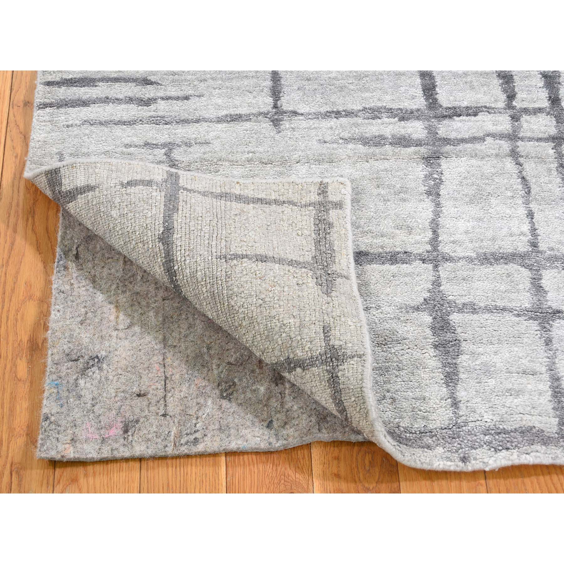 5-x6-10  Ivory, Wool and Silk Silver Broken Design Modern Hand-Knotted Rug 