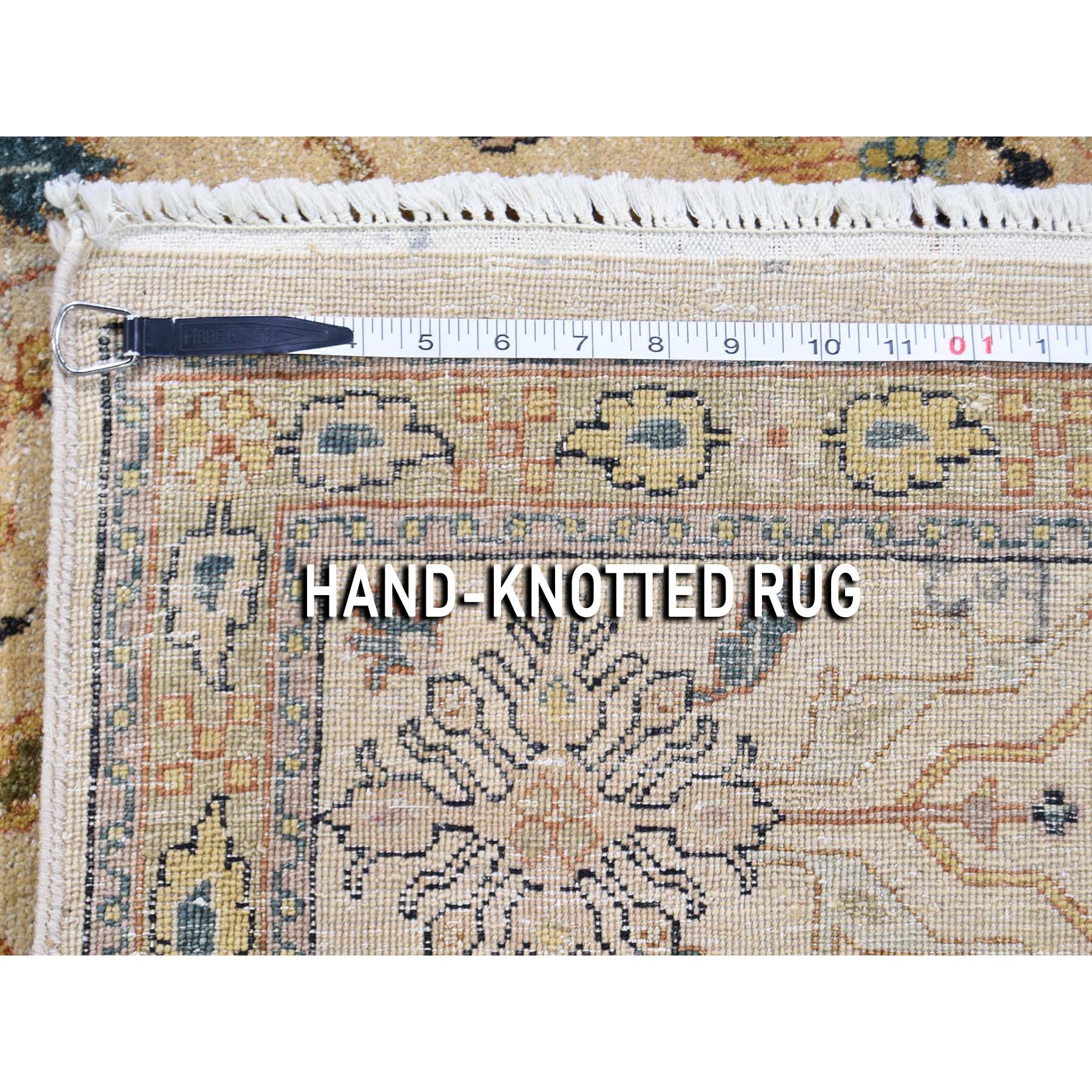 7-10 x10-1  On Clearance Worn Beige Sarouk Fereghan Hand Knotted Oriental Rug 