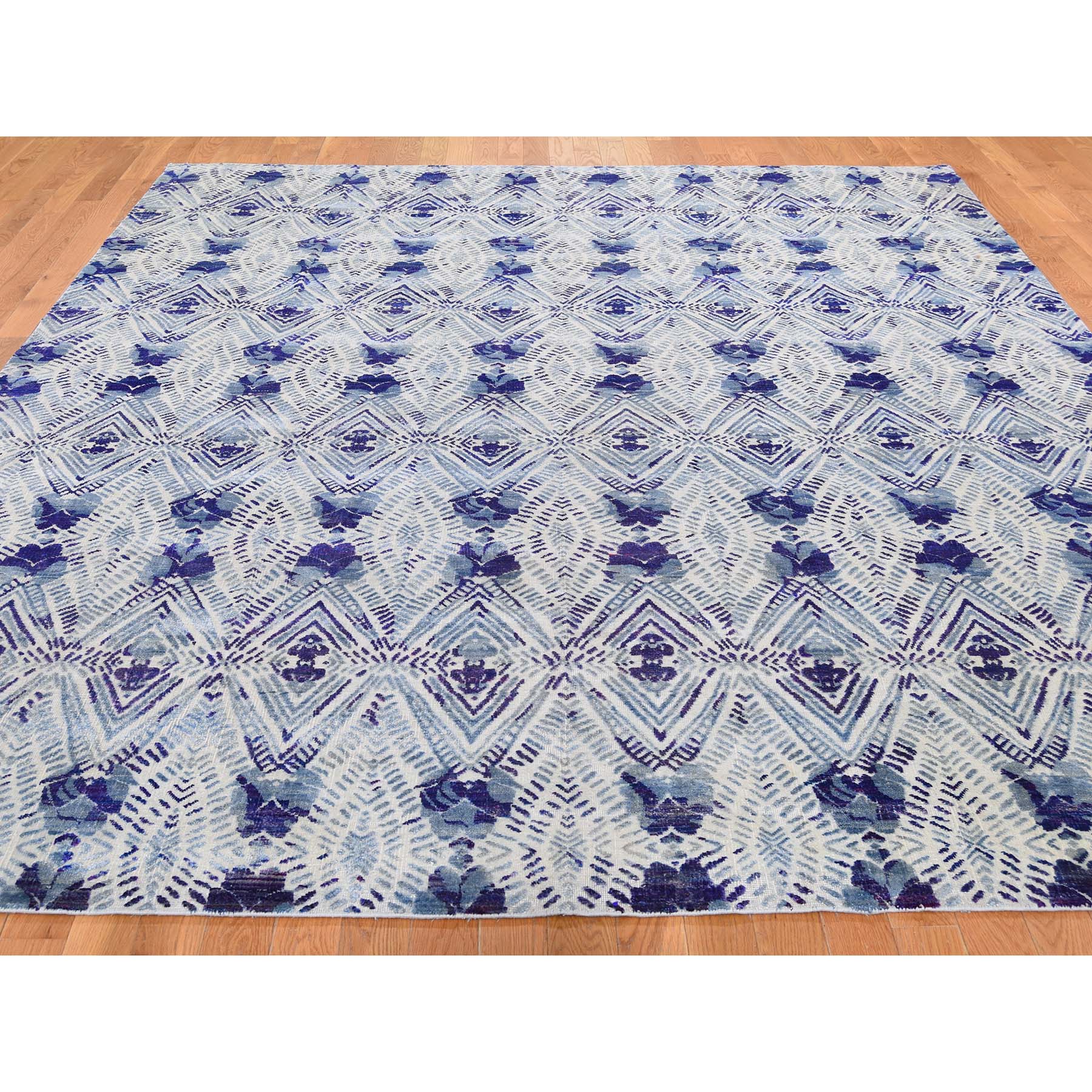 8-x10- Sari Silk With Textured Wool Hand-Knotted Ikat Design Oriental Rug 