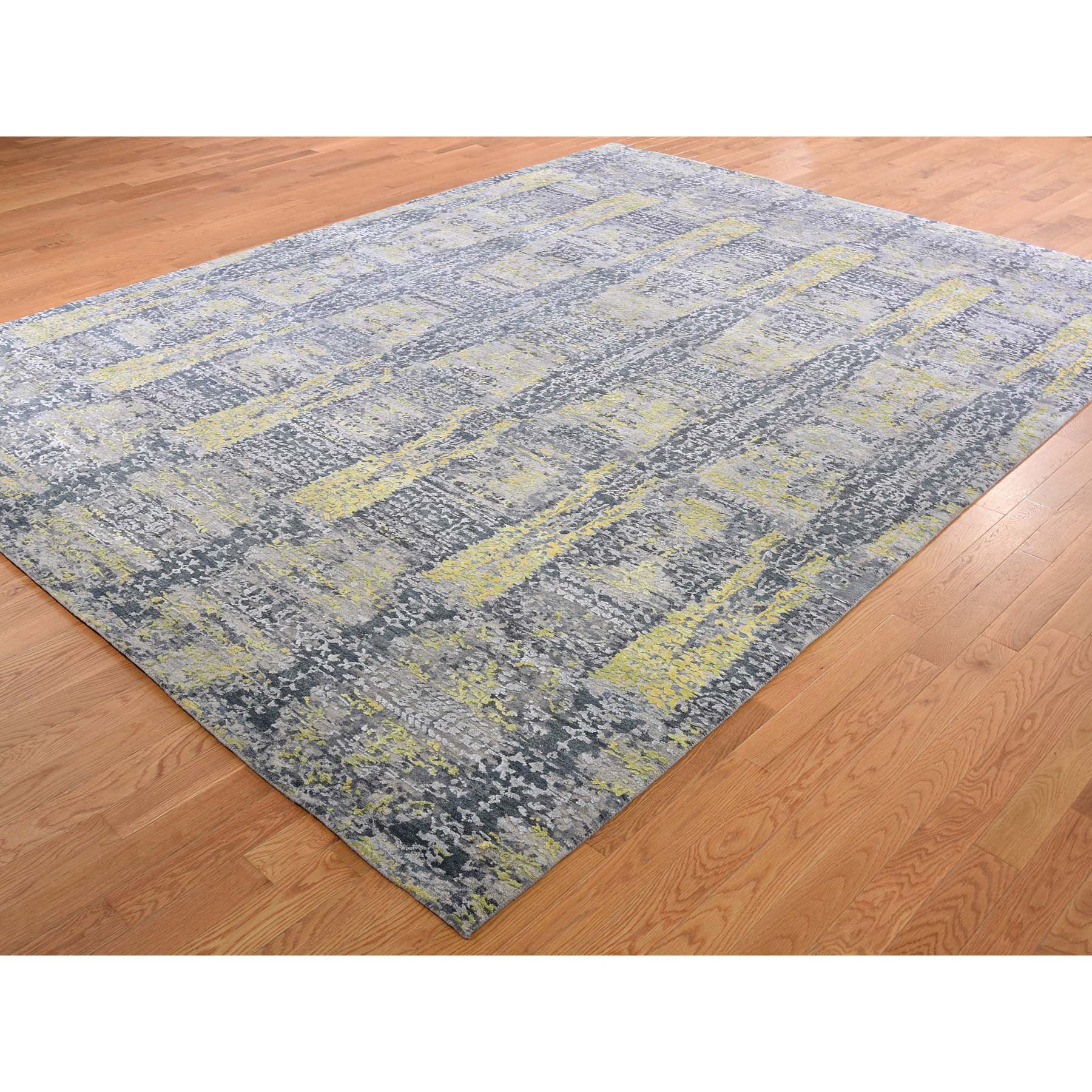 8-10 x11-9  Wool And Silk Abstract Design Hand-Knotted Oriental Rug 