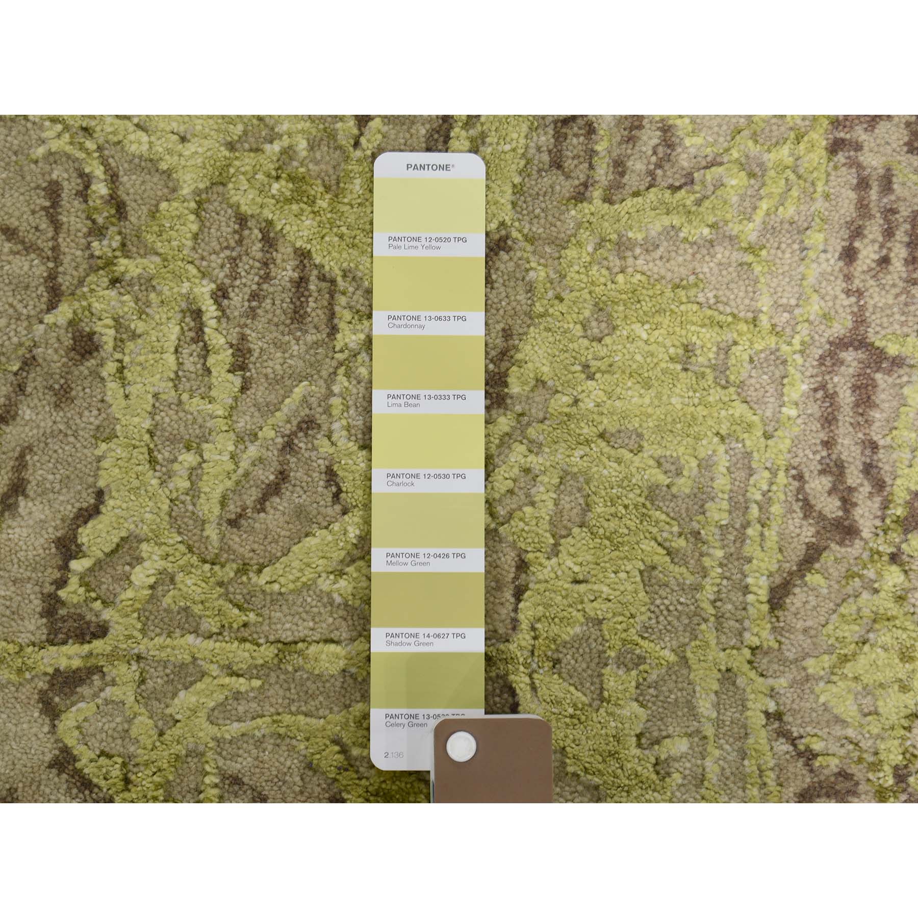 9-x11-9  Light Green Tone On Tone Wool And Silk Abstract Design Hand-Knotted Oriental Rug 