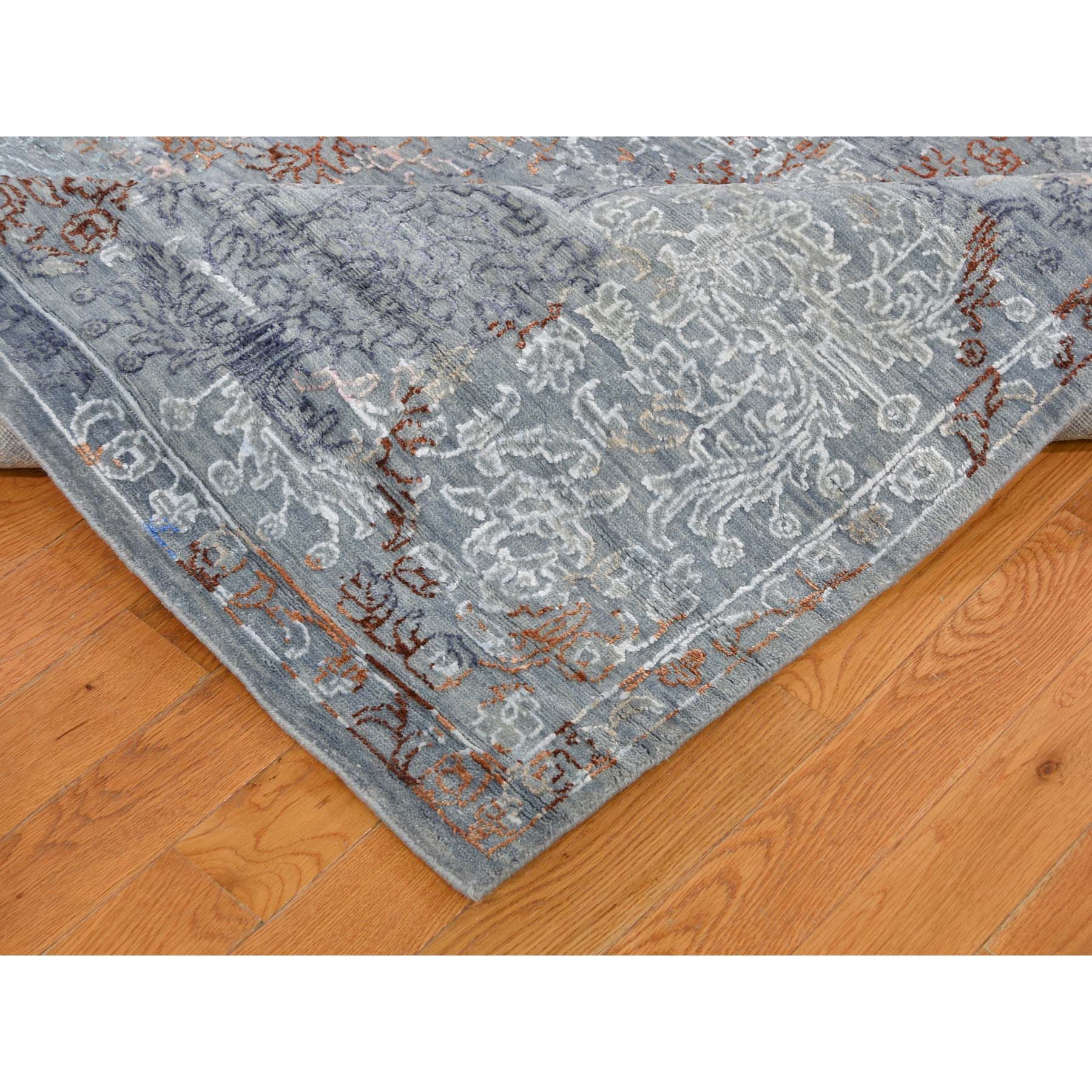 9-x12- Blue Flower Design Wool And Silk Hand-Knotted Oriental Rug 