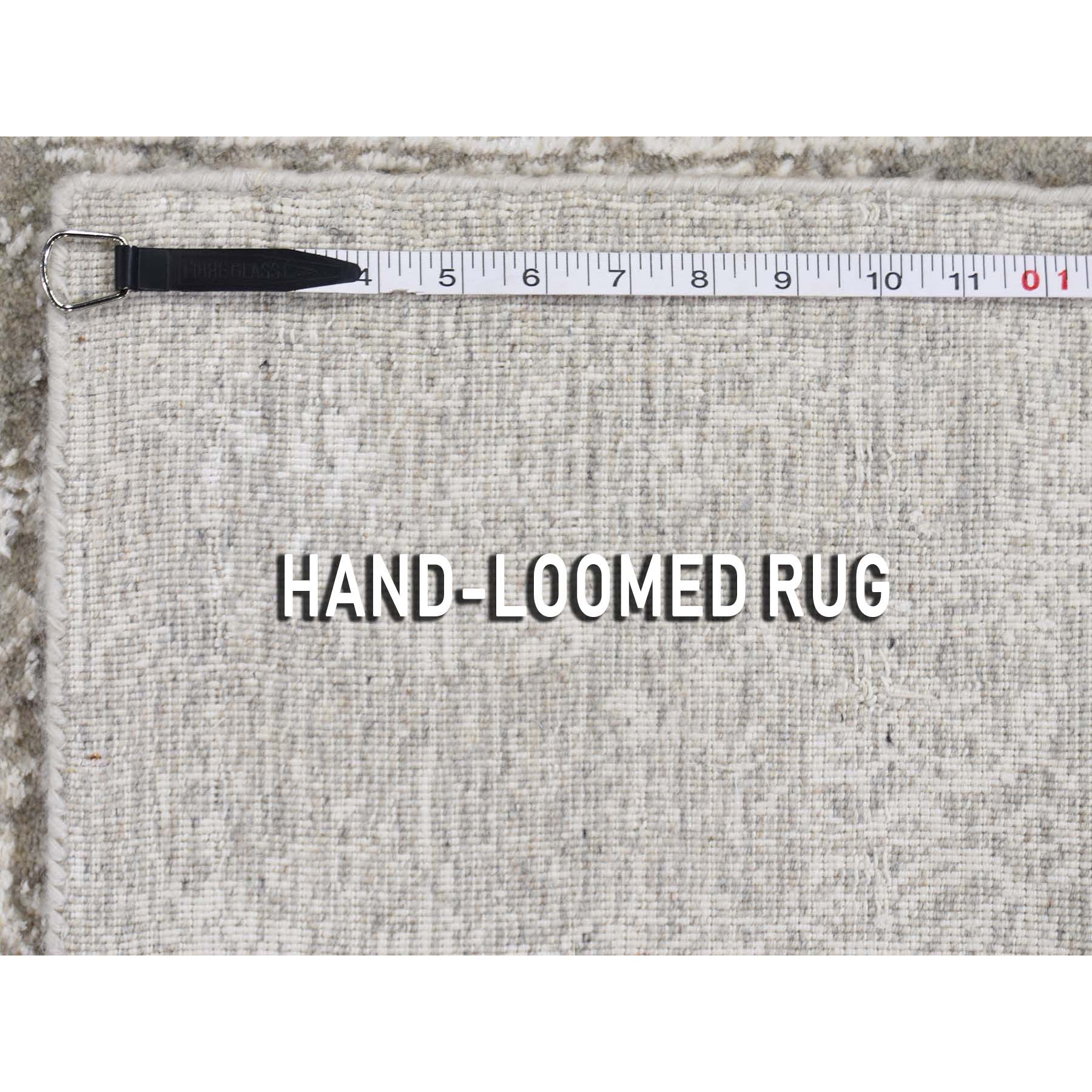 2-5 x10  Tone On Tone Broken Persian Erased Design Runner Hand-Loomed Oriental Rug 