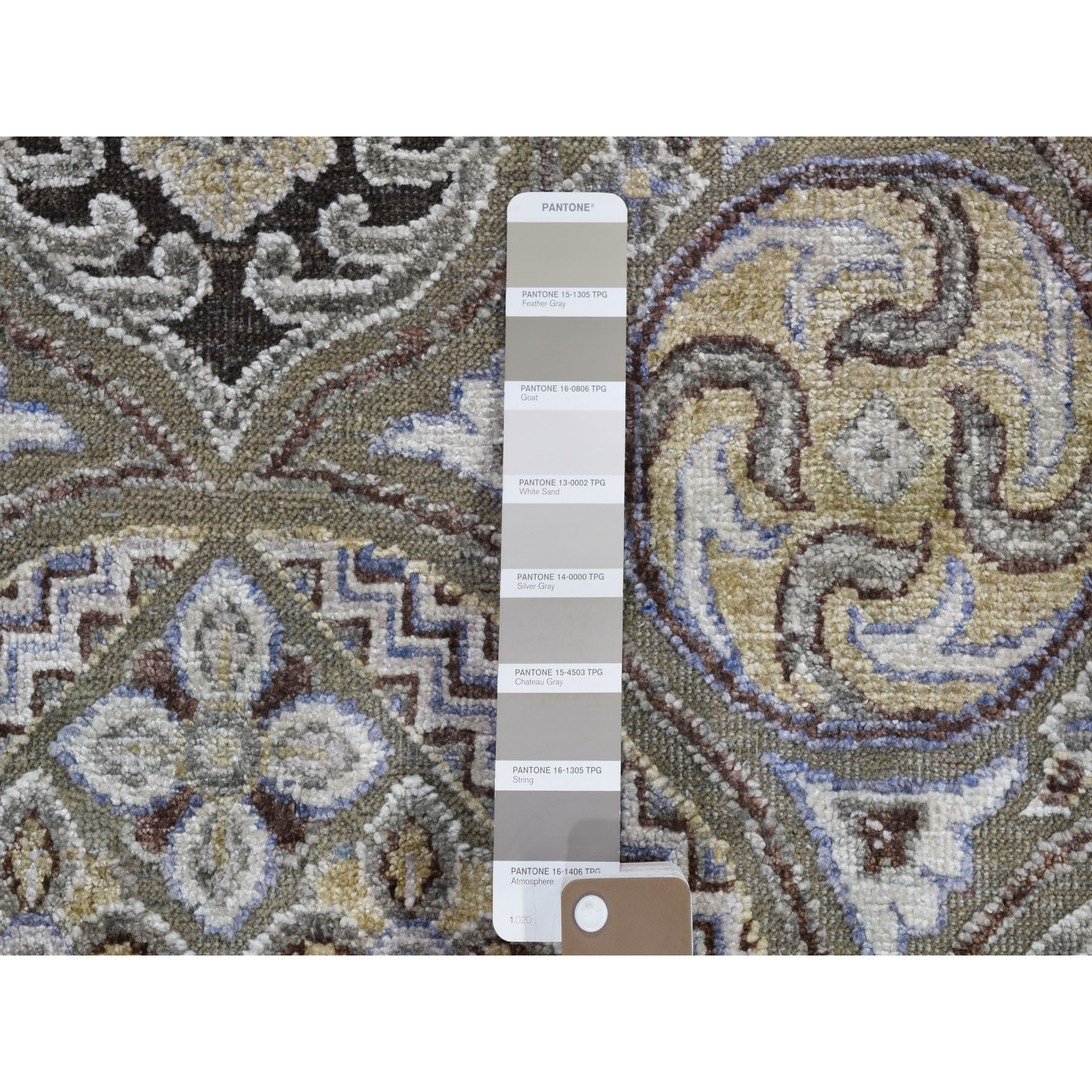 7-10 x7-10  Textured Wool and Silk Mughal Inspired Medallions Round Hand-Knotted Oriental Rug 