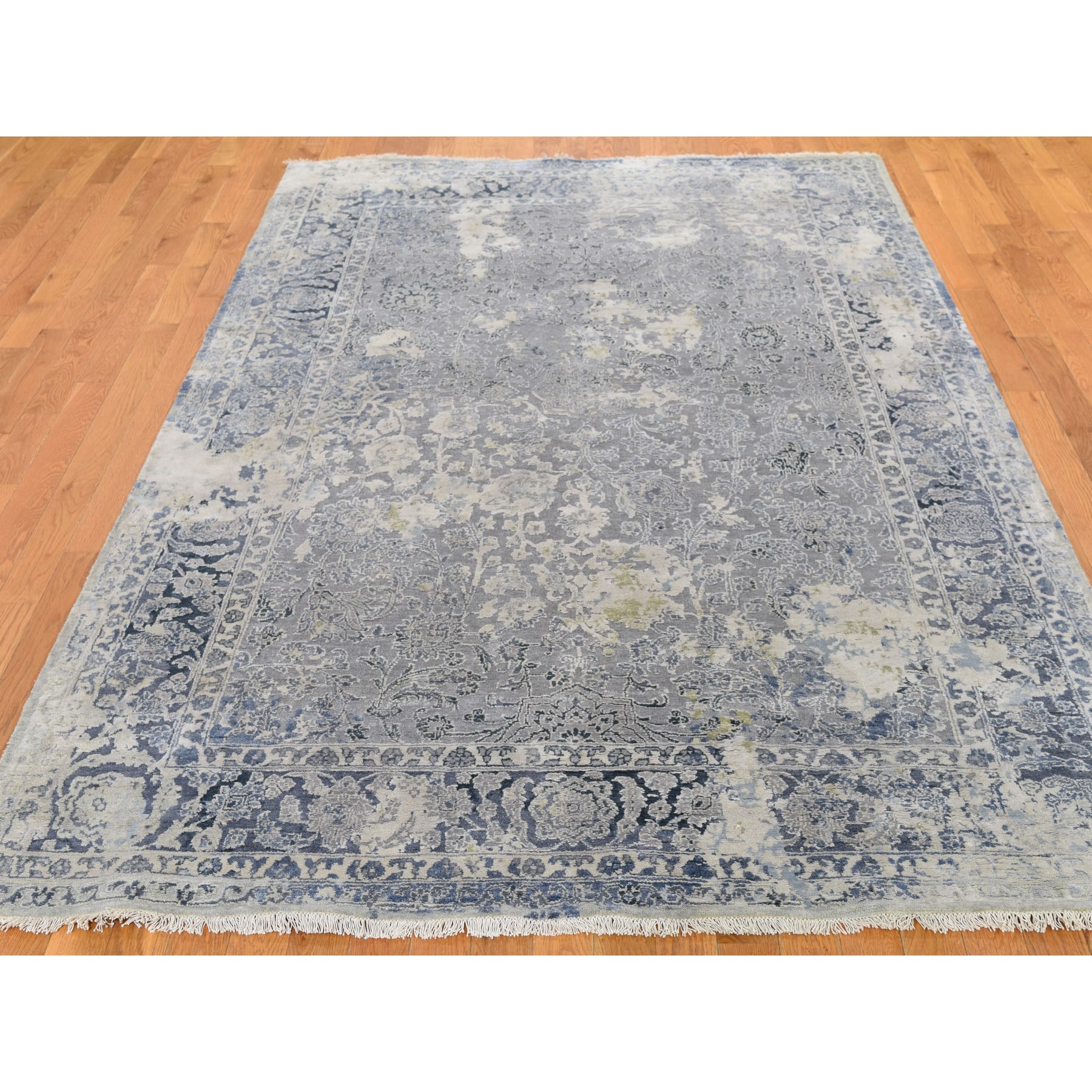 6-x9- Broken Persian Design With Pure Silk Hand-Knotted Oriental Rug 