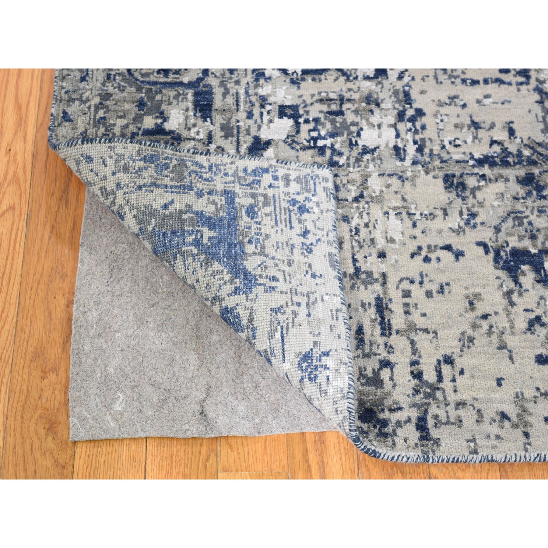 6-1 x9-1  Blue-Gray Erased Heriz Design Wool and Silk Hand-Knotted Fine Oriental Rug 
