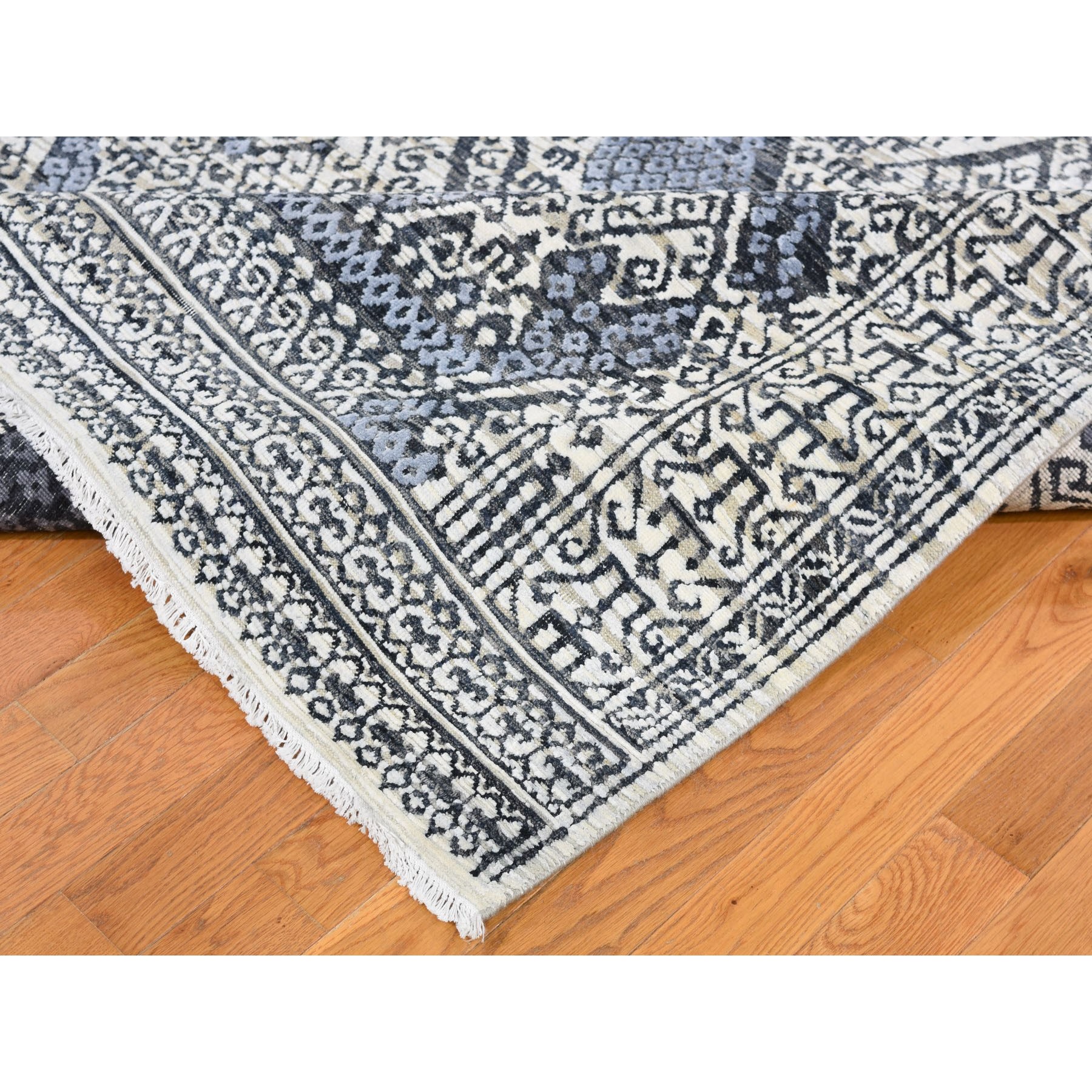 9-x12-3  Hand Knotted Ivory Pure Silk and Textured Pile with Geometric Motif Oriental Rug 