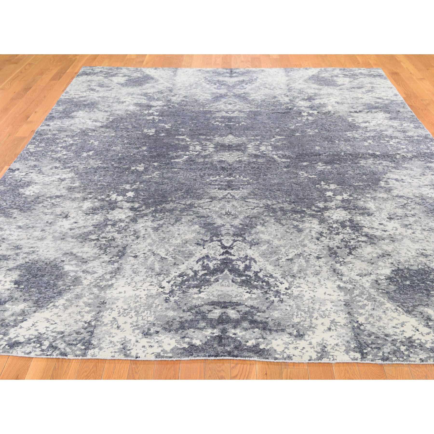 8-x9-9  Wool And Silk Abstract Tone-On-Tone Gray Hand Knotted Oriental Rug 