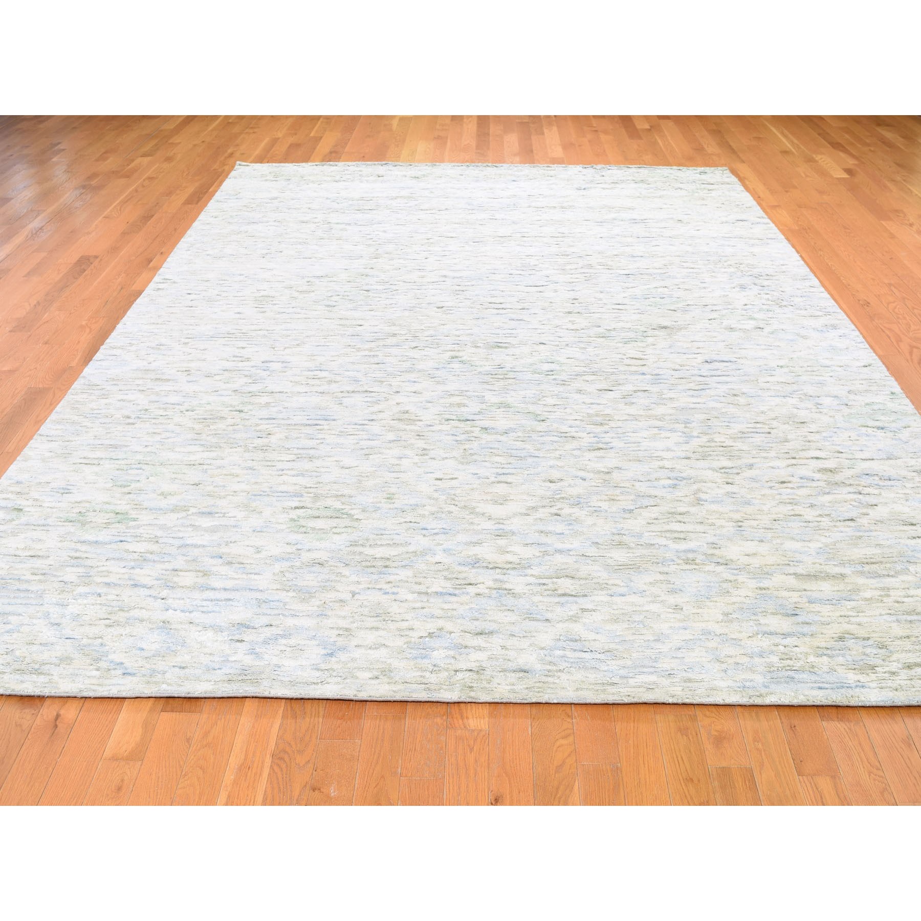 8-9 x11-10   Ivory Pure Silk Fluffy Collection Hand Knotted Modern Oriental Rug 