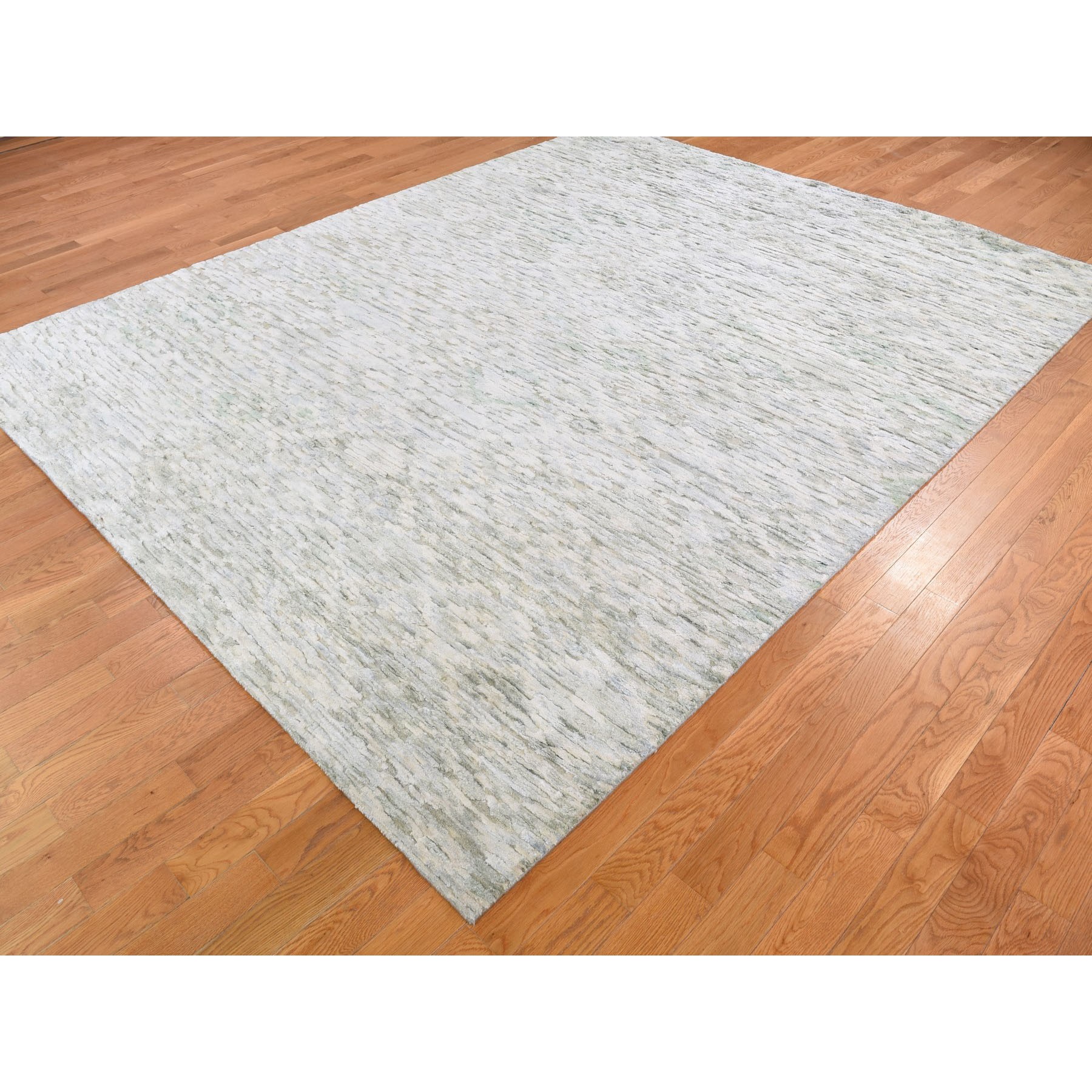 8-x10-  Ivory Pure Silk Fluffy Collection Hand Knotted Modern Oriental Rug 