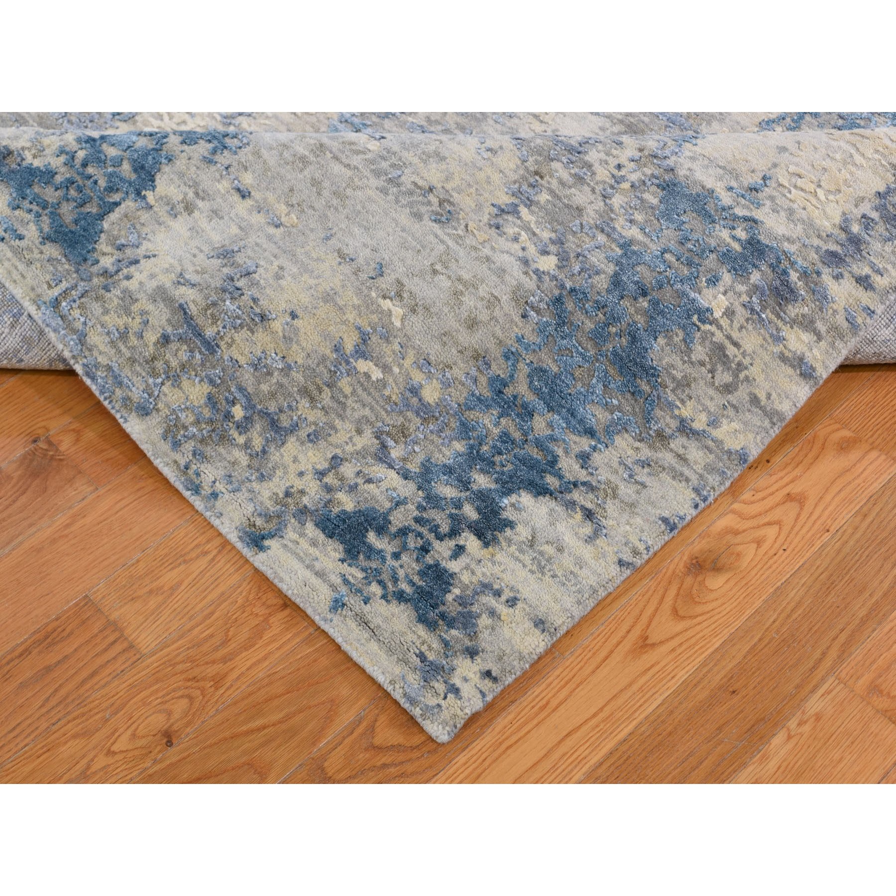 8-10 x11-10  THE EXPANDING TUBE Wool And Silk Denser Weave Hand Knotted Oriental Rug 