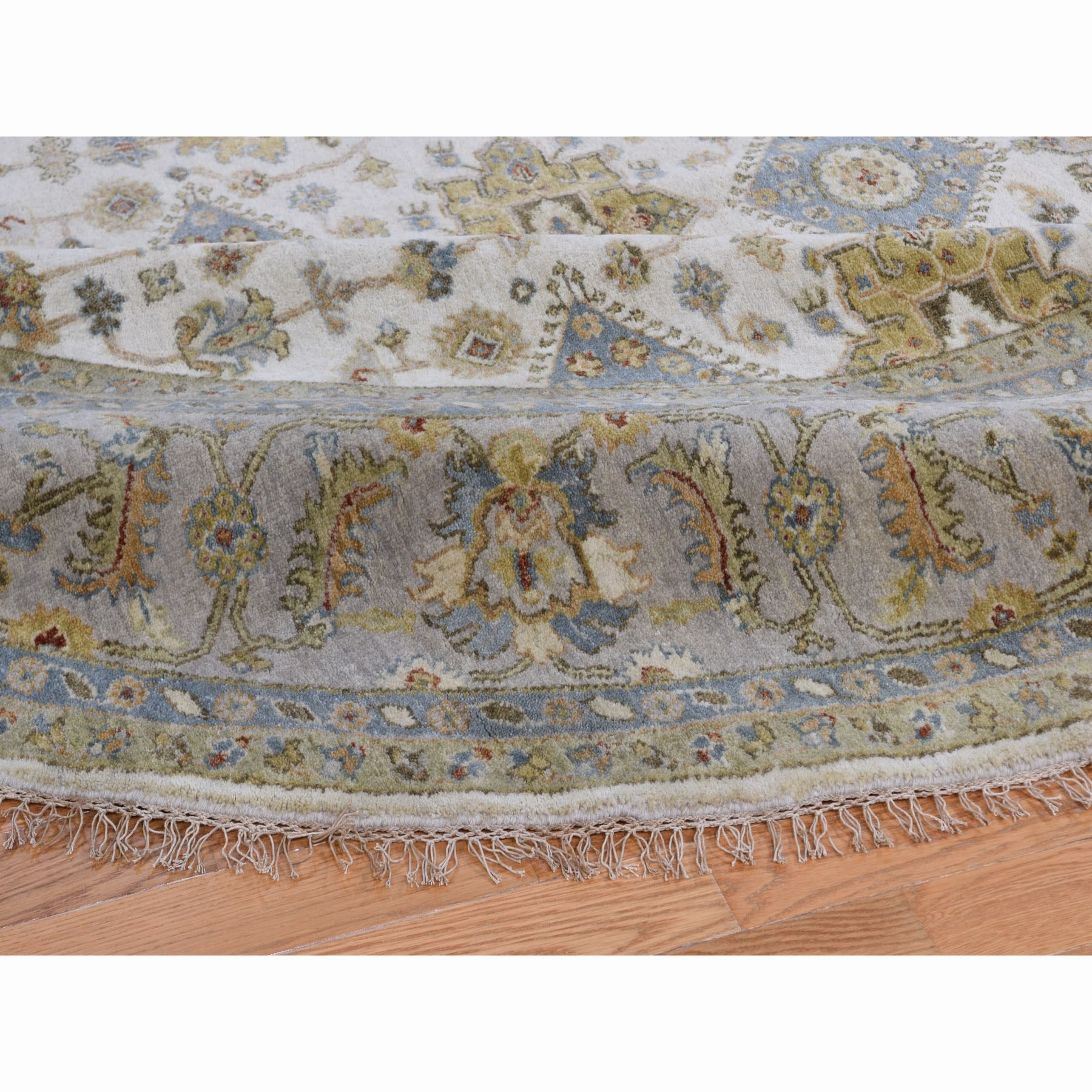 10-x10- Round Ivory Karajeh Design Pure Wool Hand Knotted Oriental Rug 