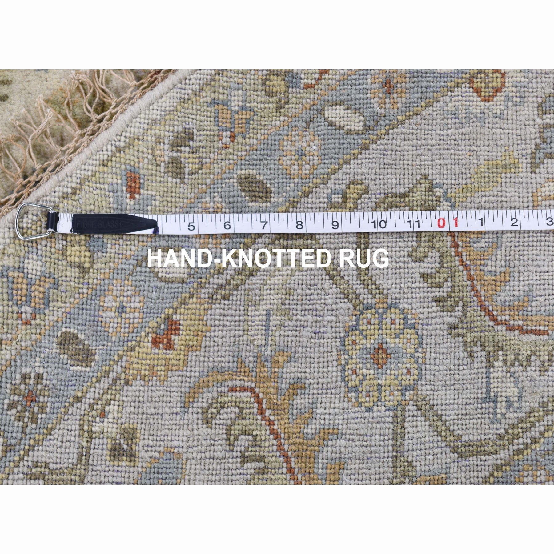 10-x10- Round Ivory Karajeh Design Pure Wool Hand Knotted Oriental Rug 