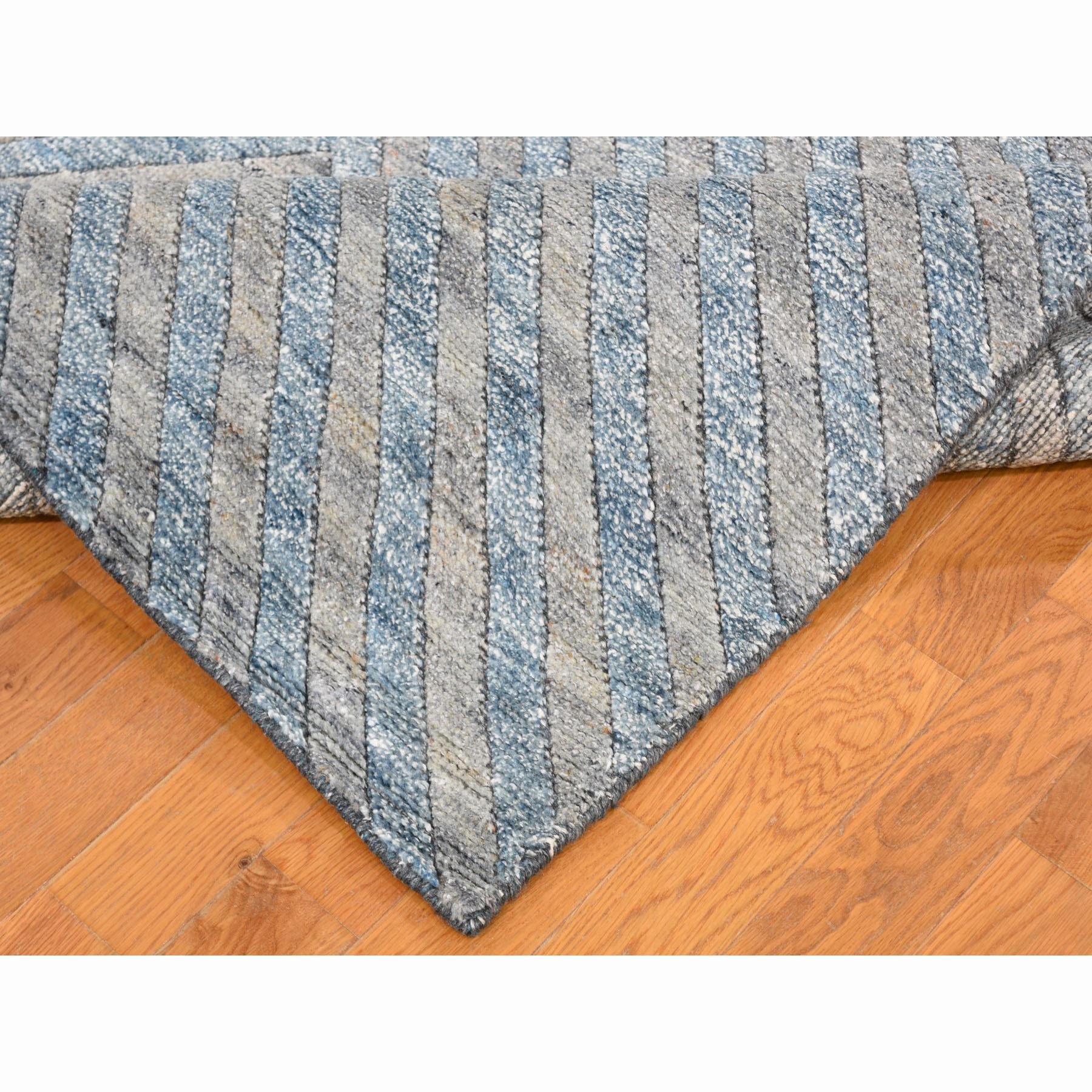 6-1 x9- Blue Pure Wool Geometric Design Hand Knotted Modern Thick And Plush Oriental Rug 
