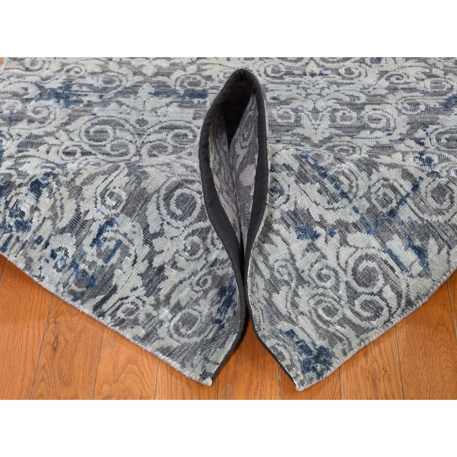 3-x11-10  Gray Silk With Textured Wool Trellis Garden Design Runner Hand Knotted Oriental Rug 