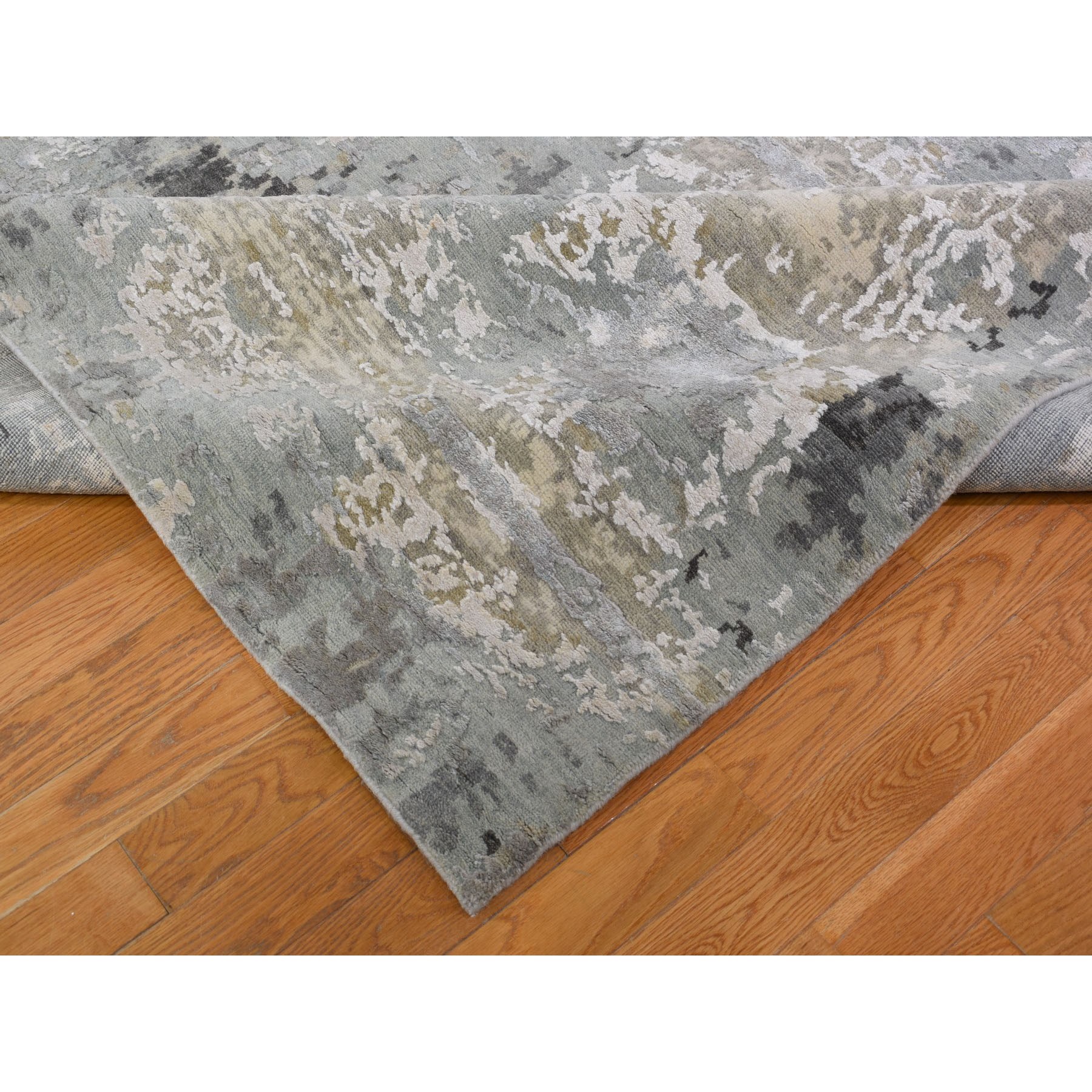 11-10 x14-10   Oversized Silver Abstract Design Hi-Lo Pile Wool And Silk Hand Knotted Oriental Rug 