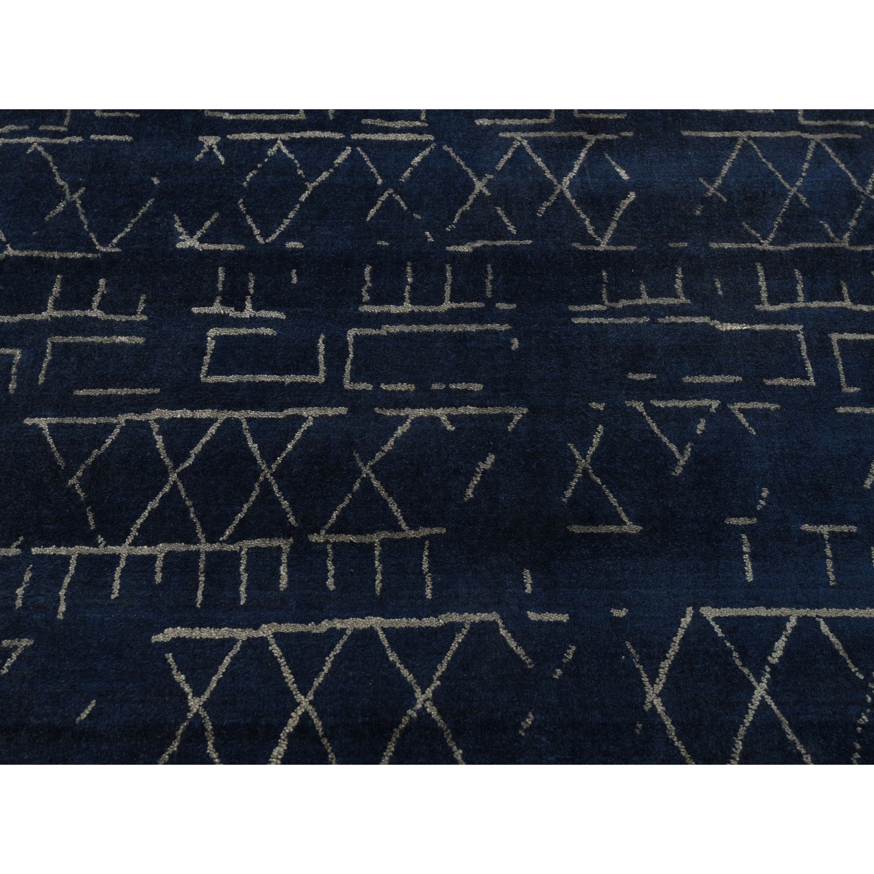 8-x10- Navy Blue Wool And Silk Modern Hand Loomed Oriental Rug   