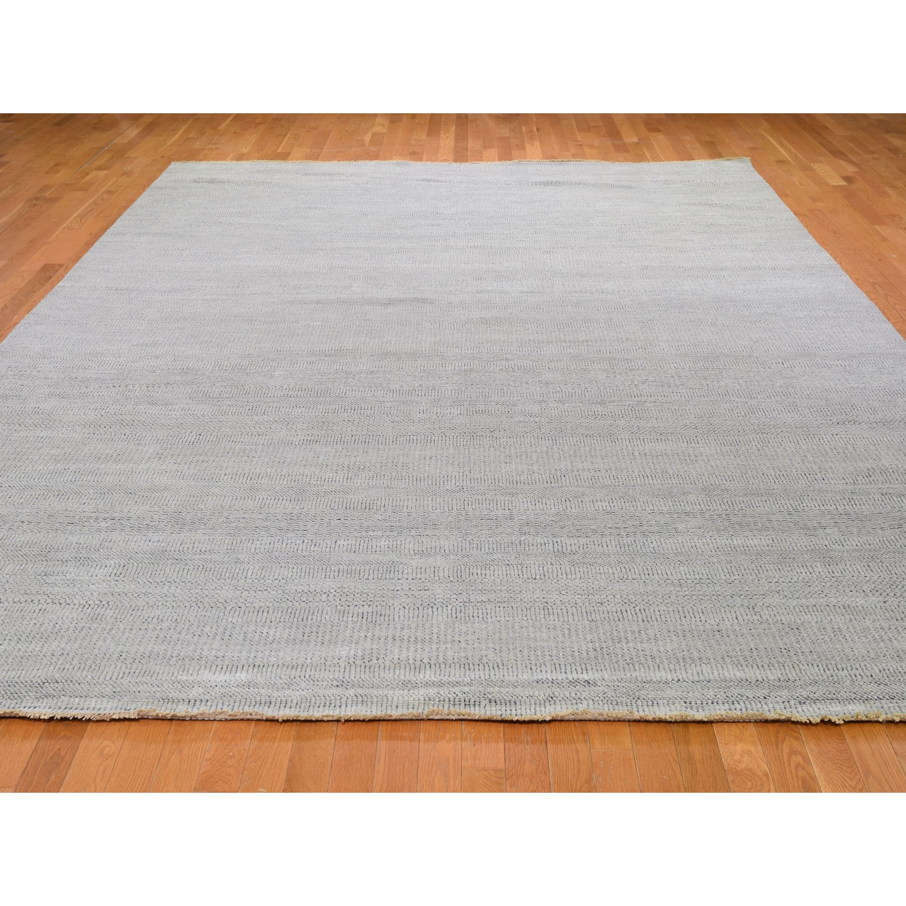 10-3 x14- Gray Grass Design Thick And Plush Wool And Silk Hand Knotted Oriental Rug 