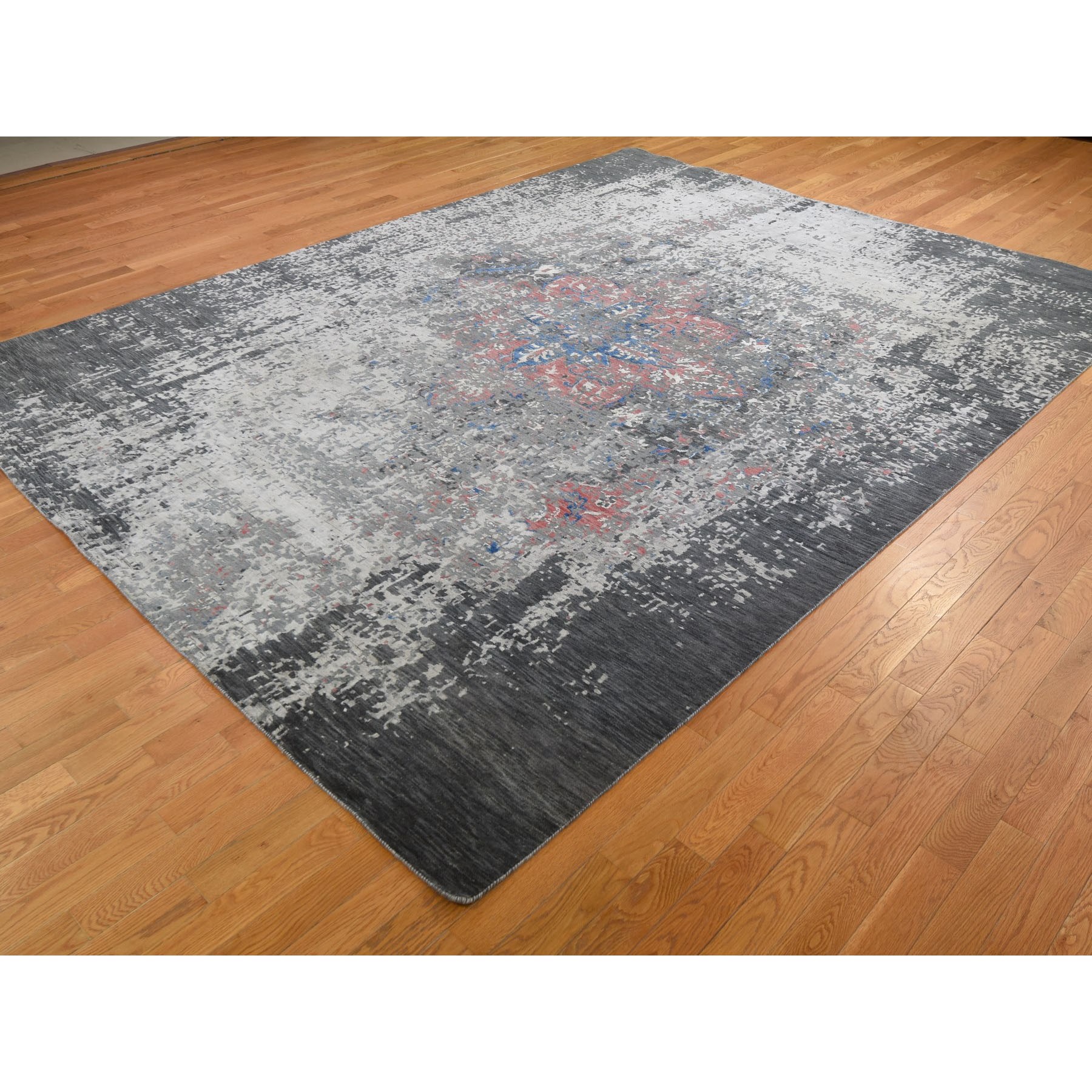 9-2 x12- Gray Wool And Silk Broken Persian Design Hand Knotted Oriental Rug 