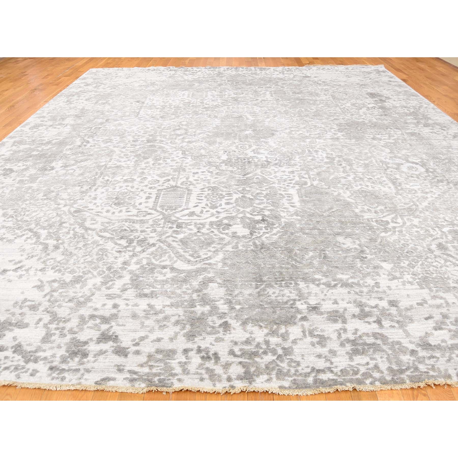 7-10 x9-9  Gray Broken Persian Design Wool And Pure Silk Hand Knotted Oriental Rug 