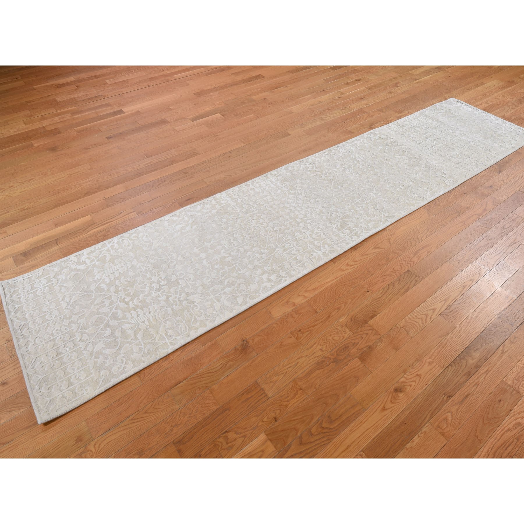 2-6 x11-8  Hand knotted Tone on Tone Pure Silk with Textured Wool Runner Oriental Rug 