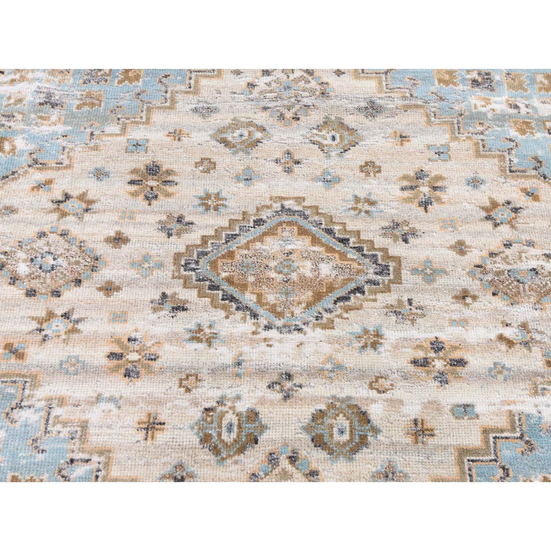 8-3 x10-4  Gray Serrated Vintage And Erased Shiraz Design Hand Knotted Oriental Rug 