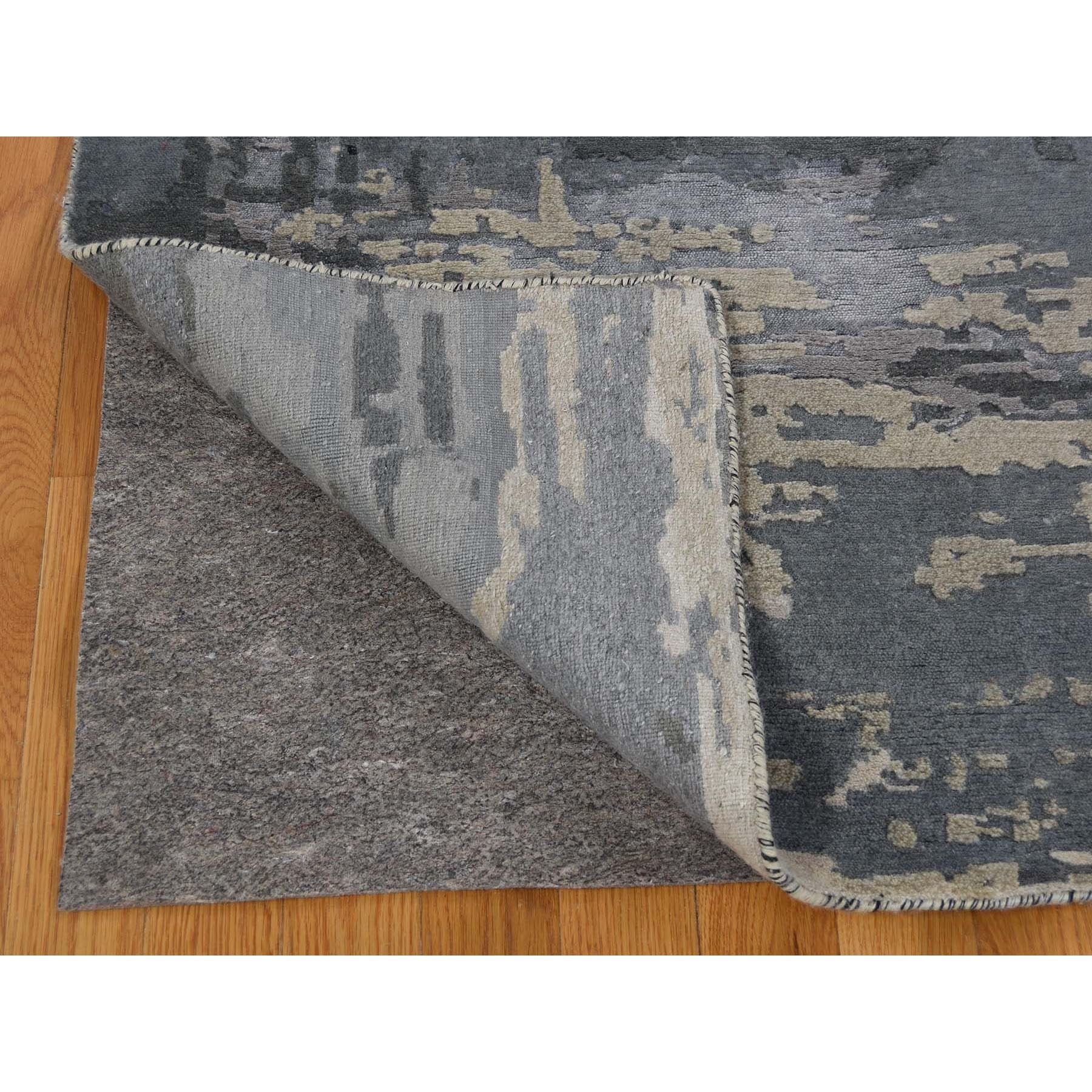 8-1 x10- Hi-Low Pile Abstract Design Wool And Silk Hand-Knotted Oriental Rug 
