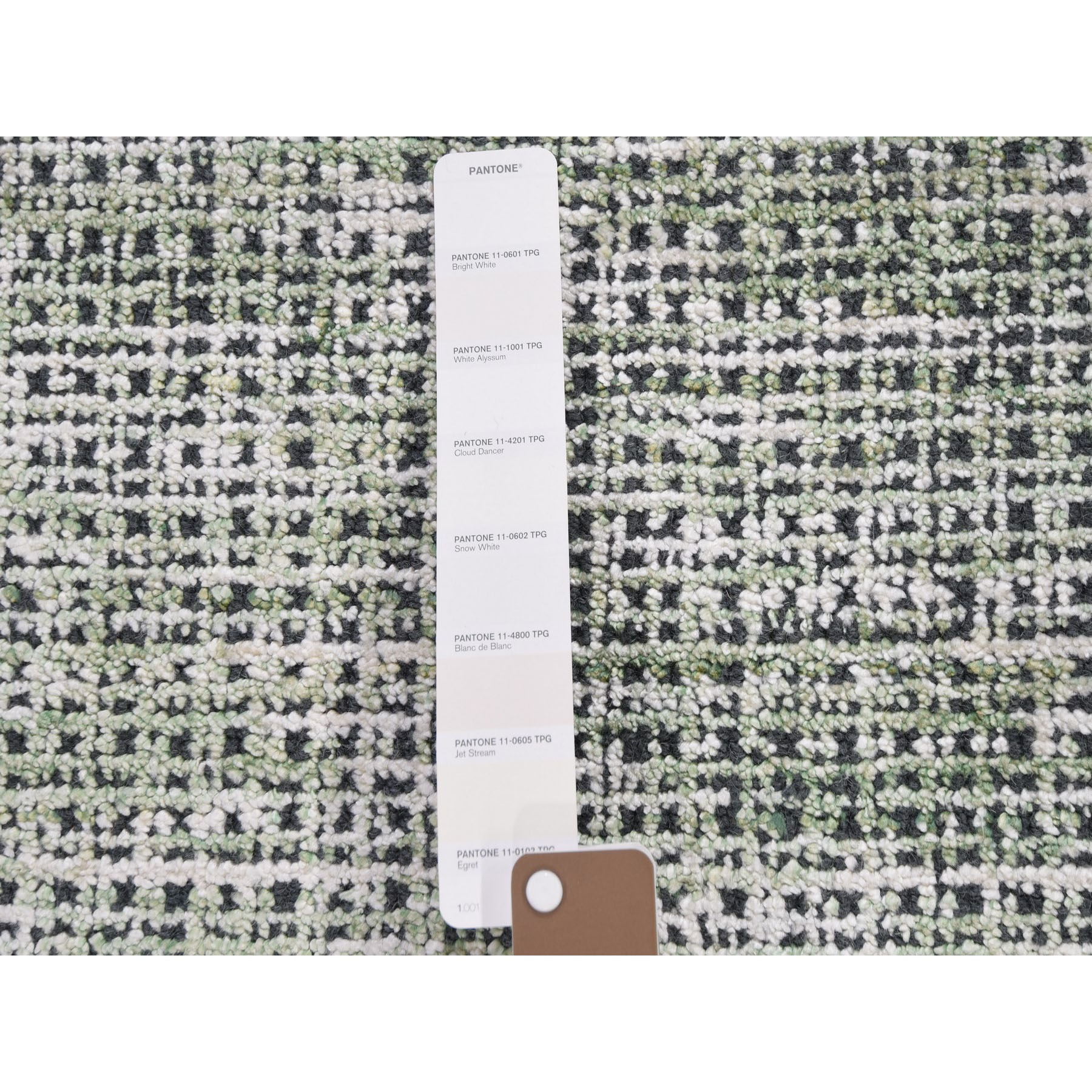 8-1 x10-2  Fence Design With Greens Wool And Art silk Tone On Tone Hand Loomed Oriental Rug 