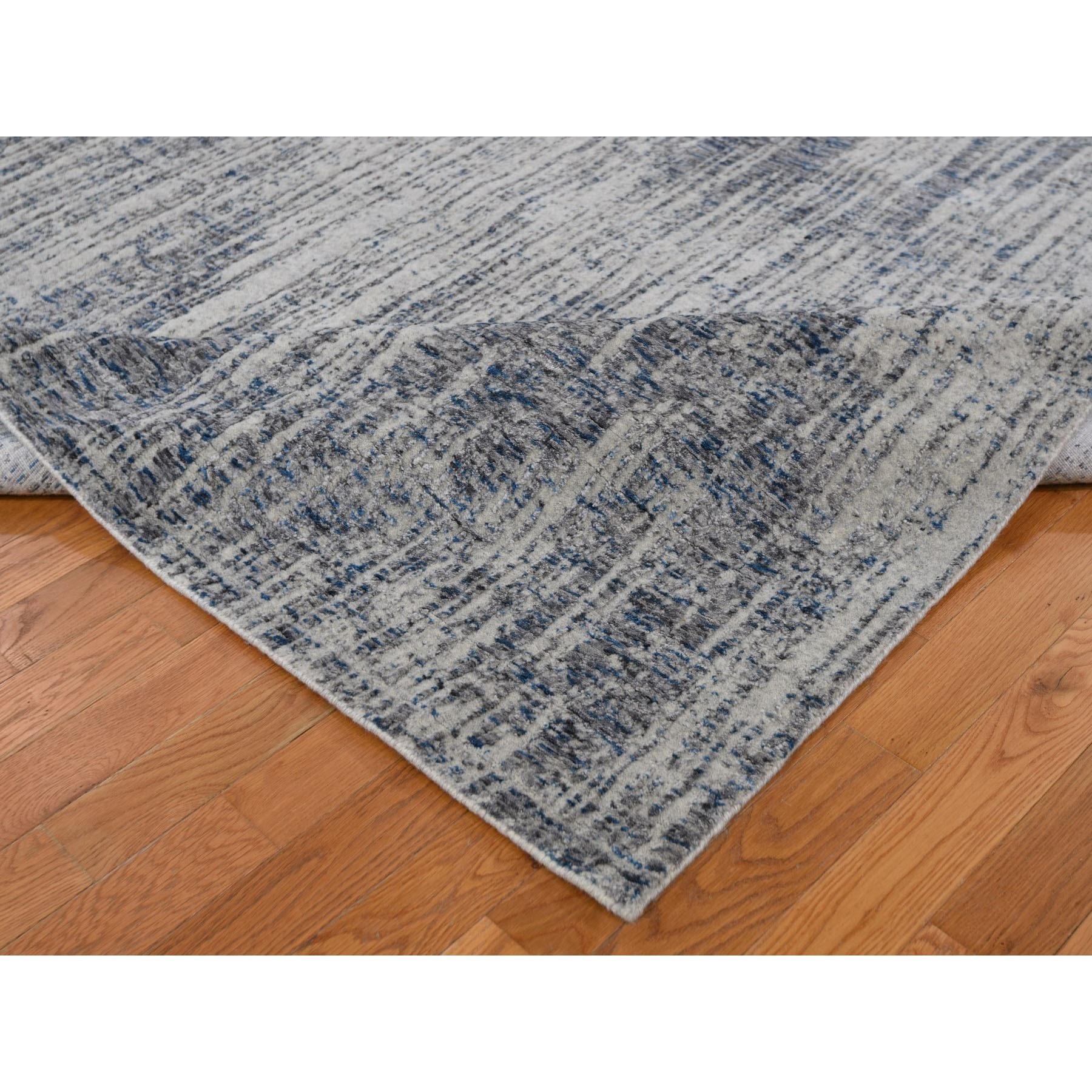 7-9 x9-10  Gray Fine jacquard Hand-Loomed Modern Wool And Silk Oriental Rug 