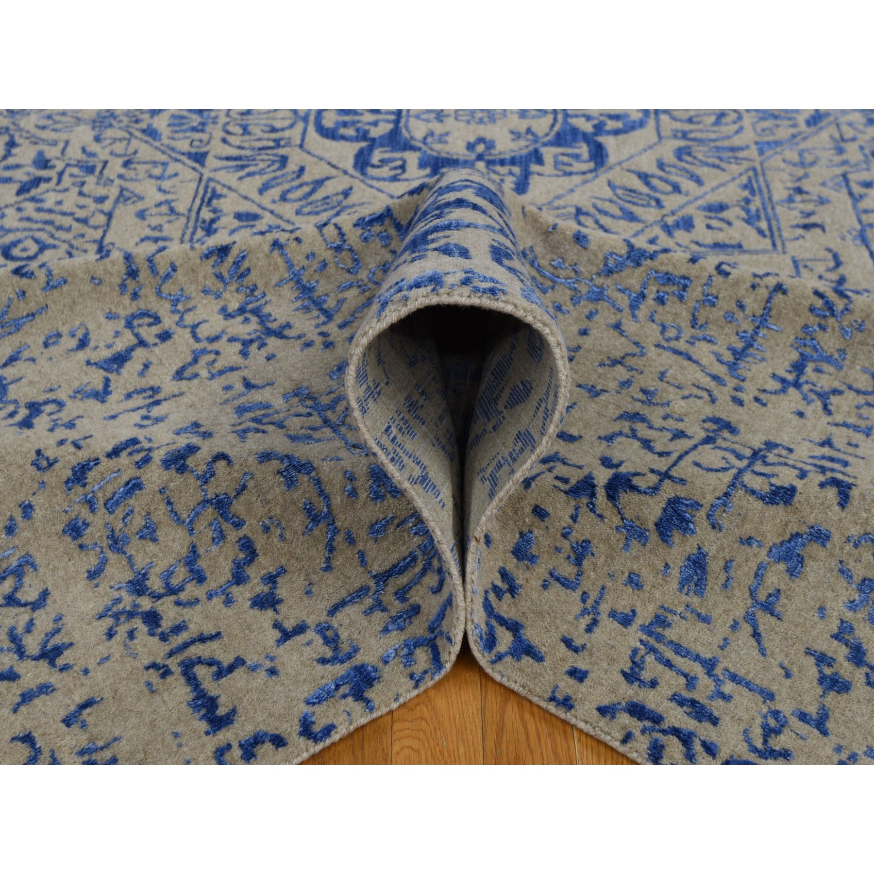 8-10 x11-10  Gray Hand Loomed Wool And Art Silk Mamluk Design Oriental Rug 