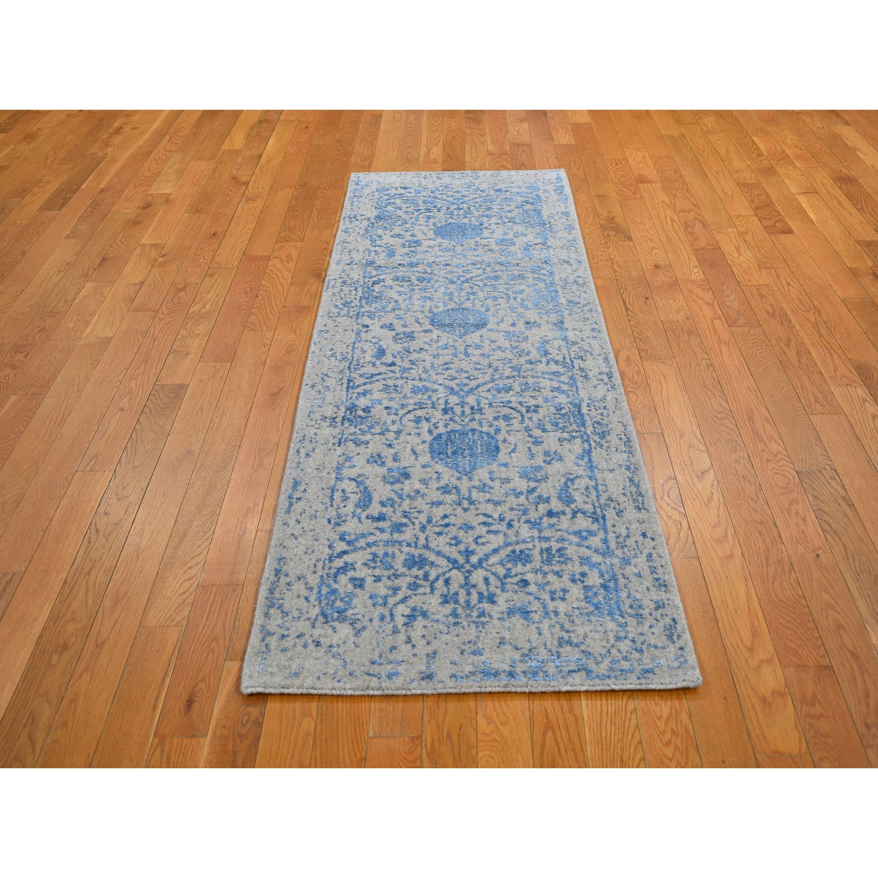2-5 x7-9  Blue Jacquard Hand Loomed Wool and Art Silk Pomegranate Design Runner Oriental Rug 