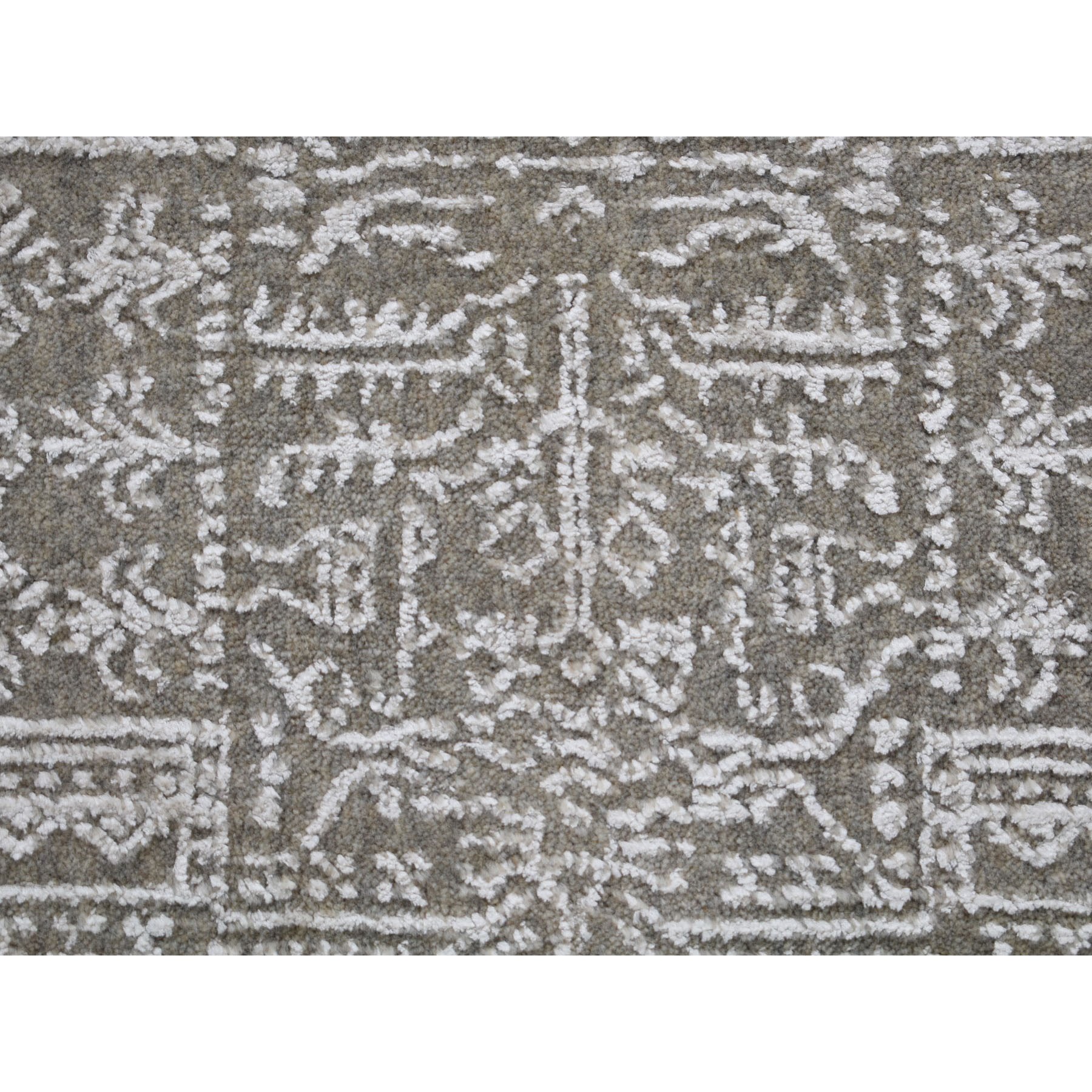 5-9 x9- Gray Fine jacquard Hand Loomed Modern Wool And Art Silk Oriental Rug 