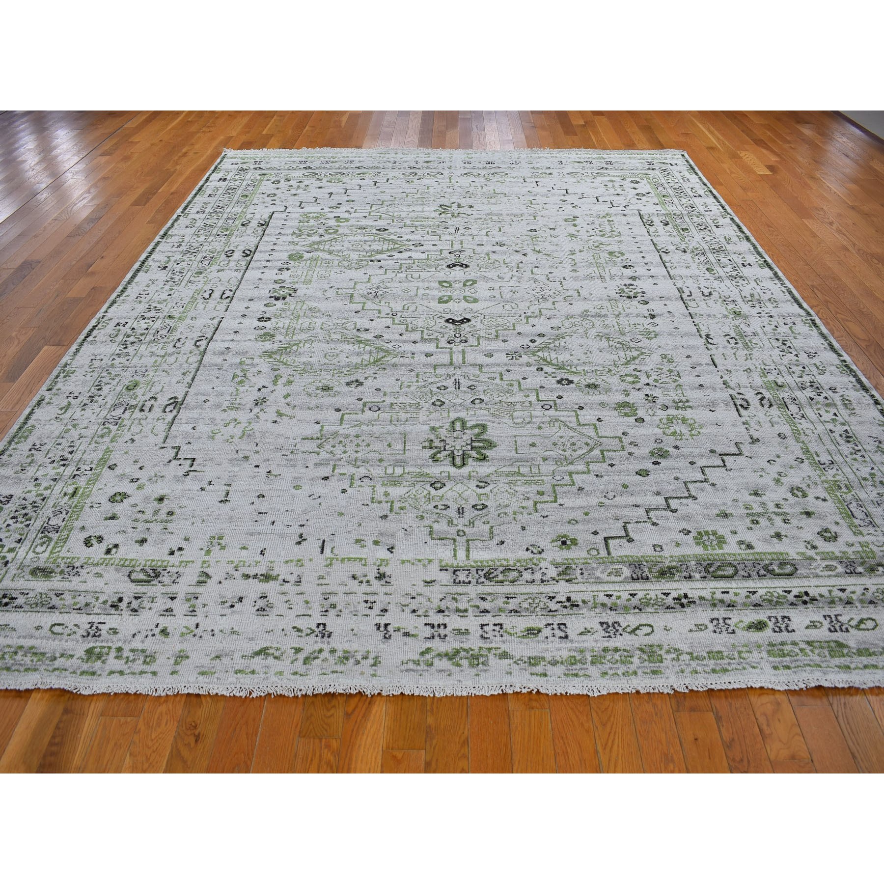 9-x11-10  Green Erased and Distressed Textured Pure Wool Shiraz Hand Knotted Oriental Rug 