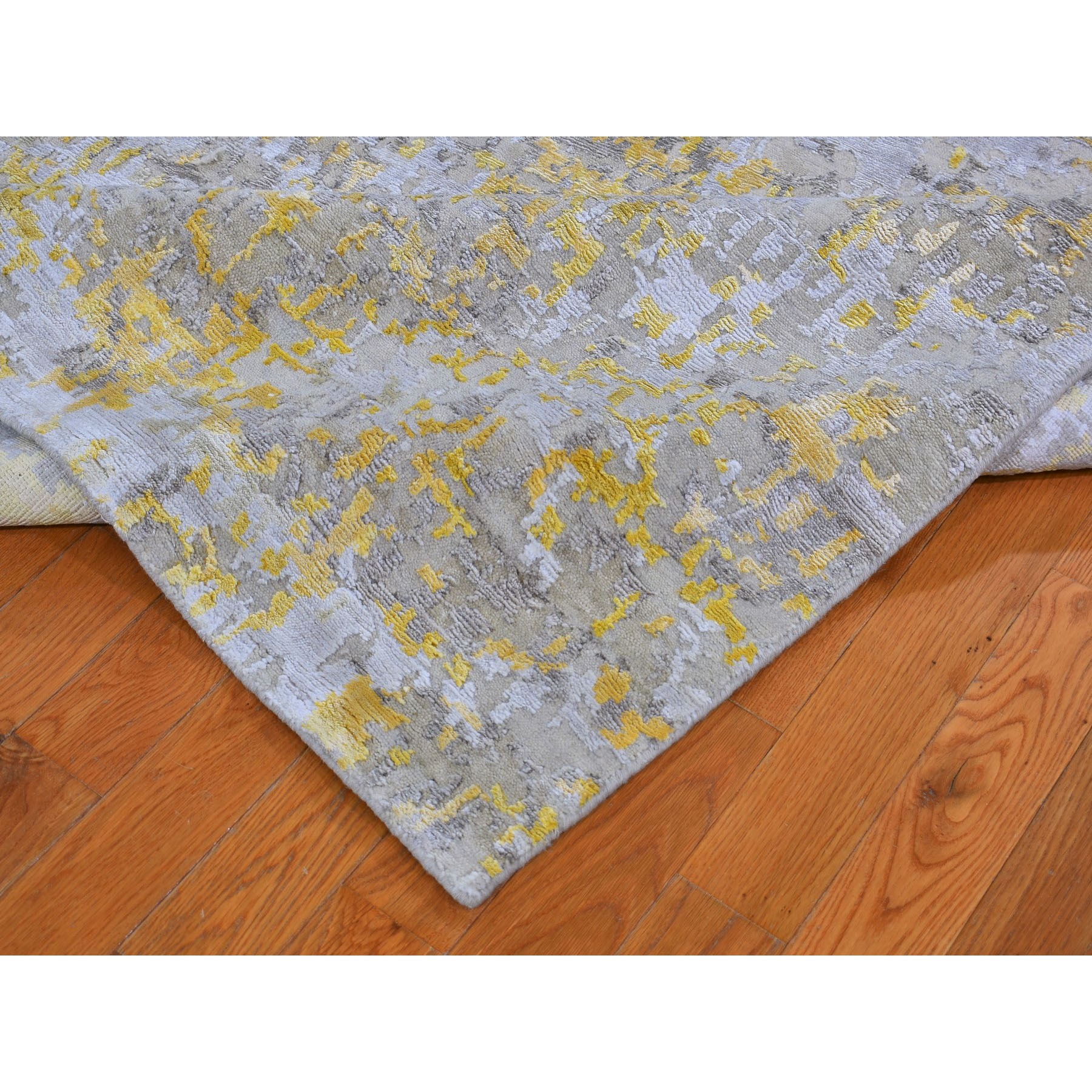 6-x8-9  Gold Hi-Lo Pile Abstract Design Wool & Silk Hand Knotted Oriental Rug 