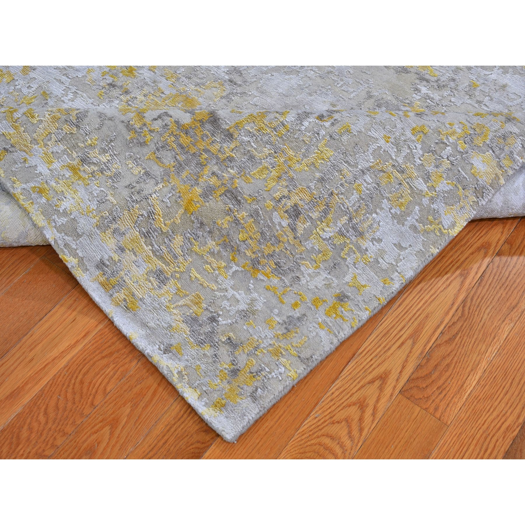 5-x6-10  Gold Hi-Lo Pile Abstract Design Wool & Silk Hand Knotted Oriental Rug 