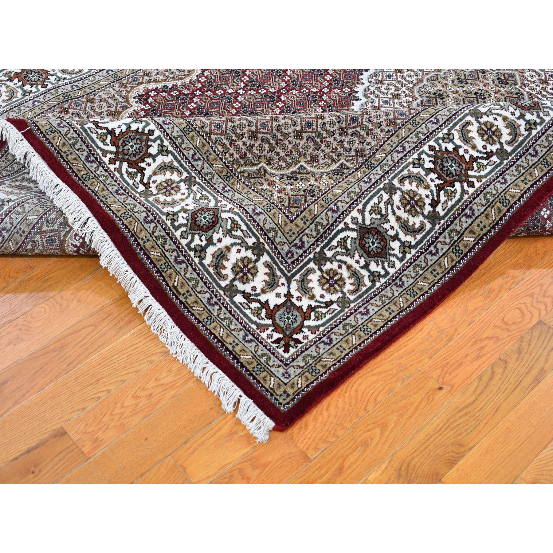 6-x9-2   Red Tabriz Mahi Wool and Silk Hand Knotted Oriental Rug 
