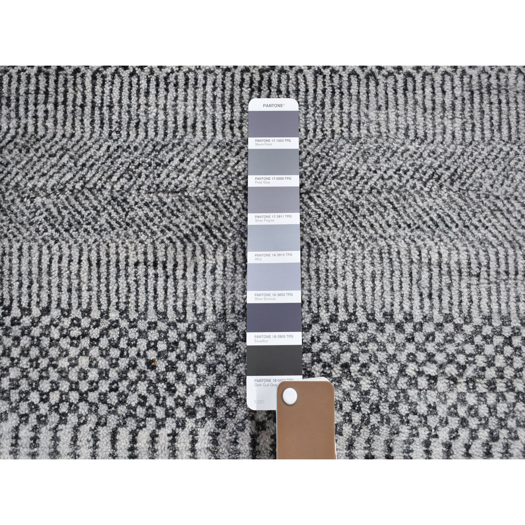 2-6 x9-8  Gray Grass Design Wool And Silk Hand Knotted Runner Oriental Rug 