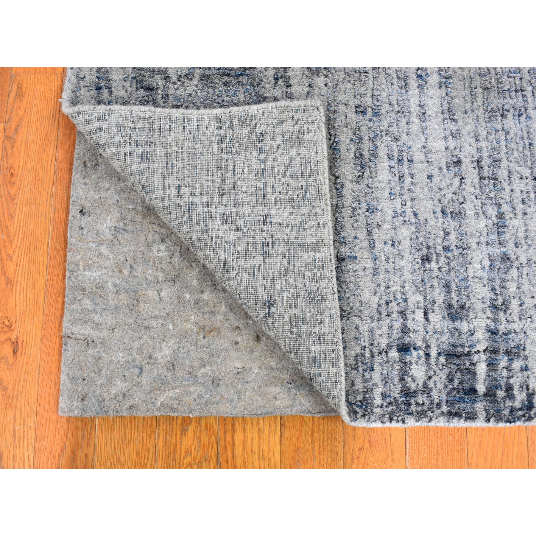 2-7 x9-9  Gray Fine jacquard Hand Loomed Modern Wool And Art Silk Oriental Rug 
