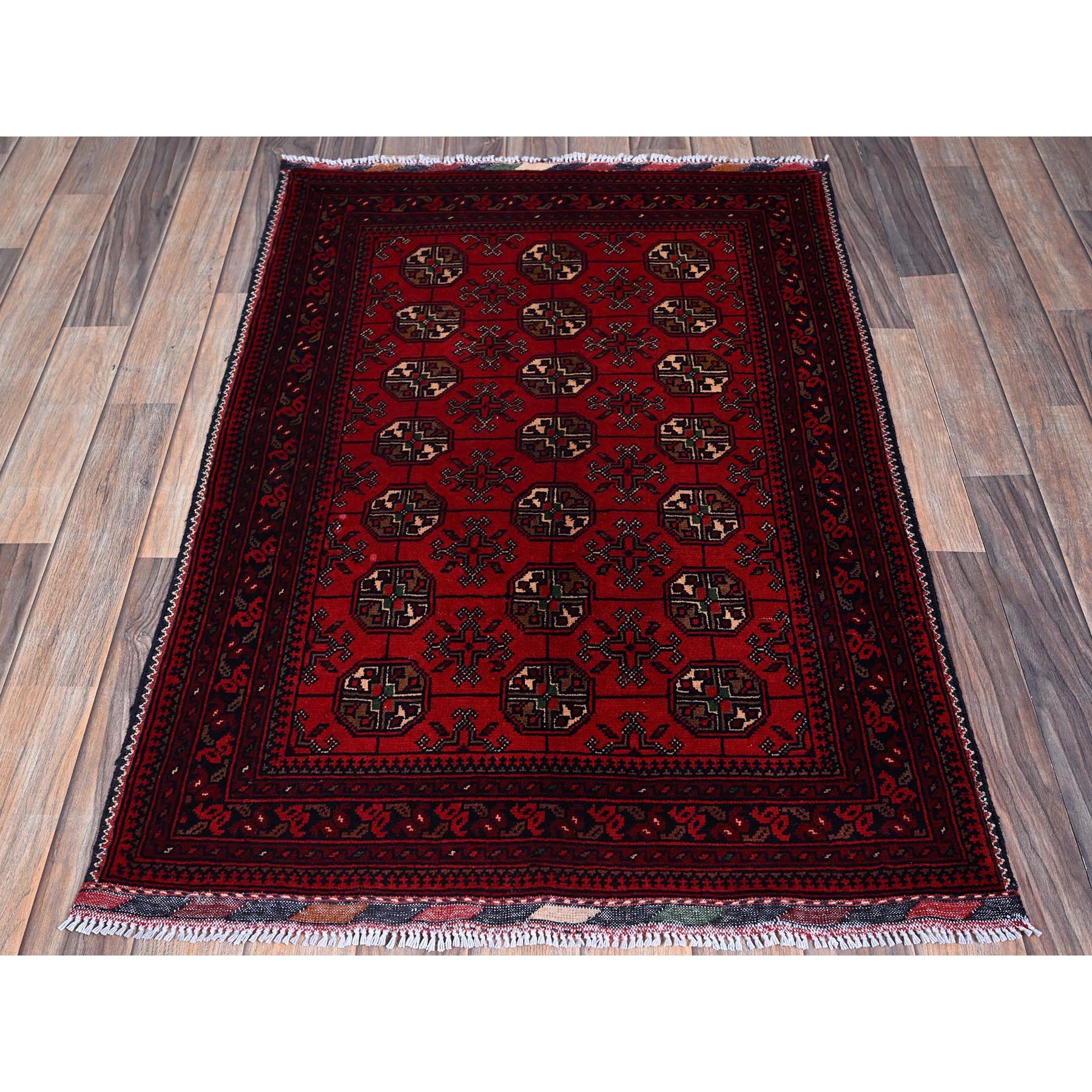 2'9"x4' Scarlet Red, Princess Bokara with Geometric Medallions Pattern, Vegetable Dyes, Soft Wool, Hand Knotted, Sample, Mat, Oriental Rug Sh703