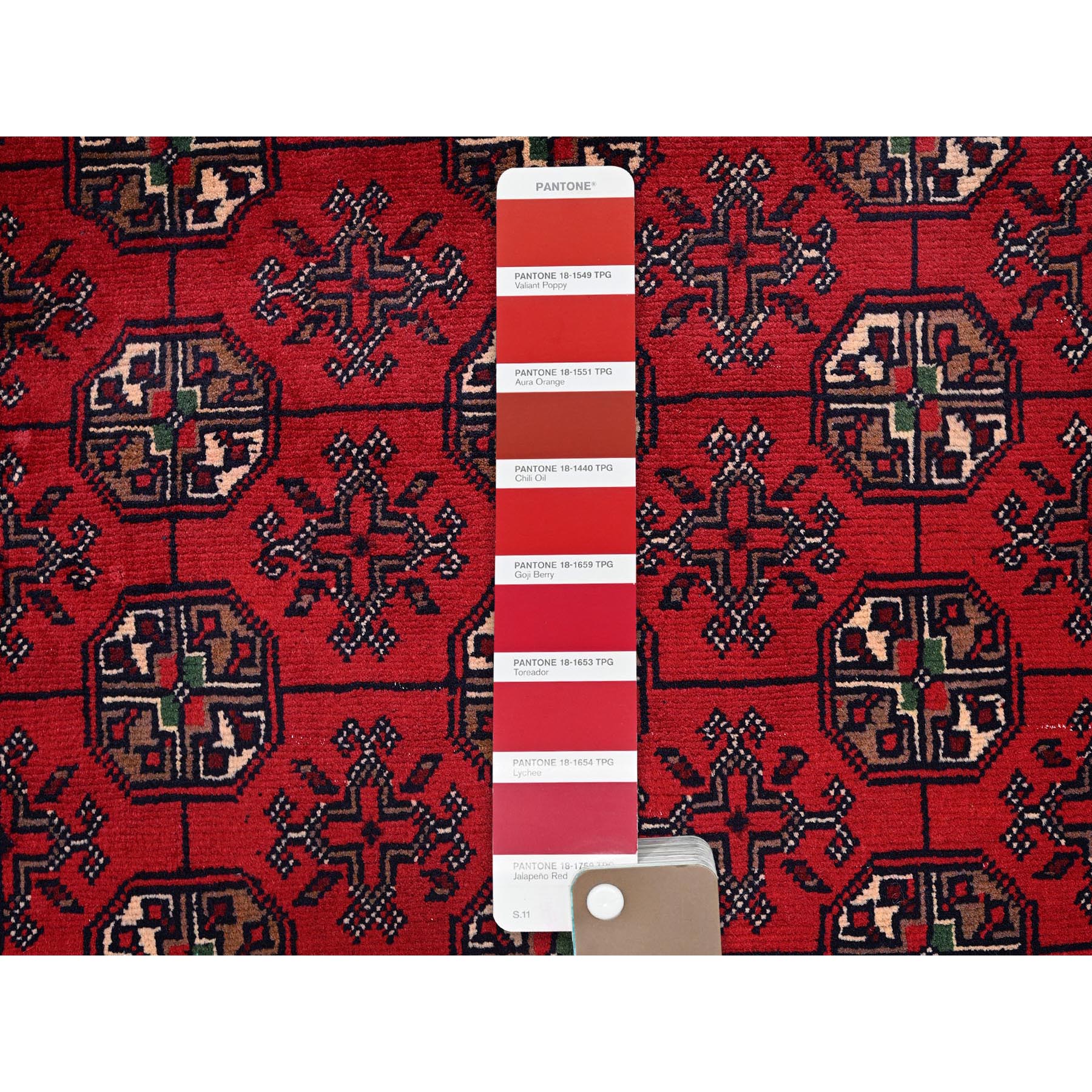 2'9"x4' Scarlet Red, Princess Bokara with Geometric Medallions Pattern, Vegetable Dyes, Soft Wool, Hand Knotted, Sample, Mat, Oriental Rug Sh703