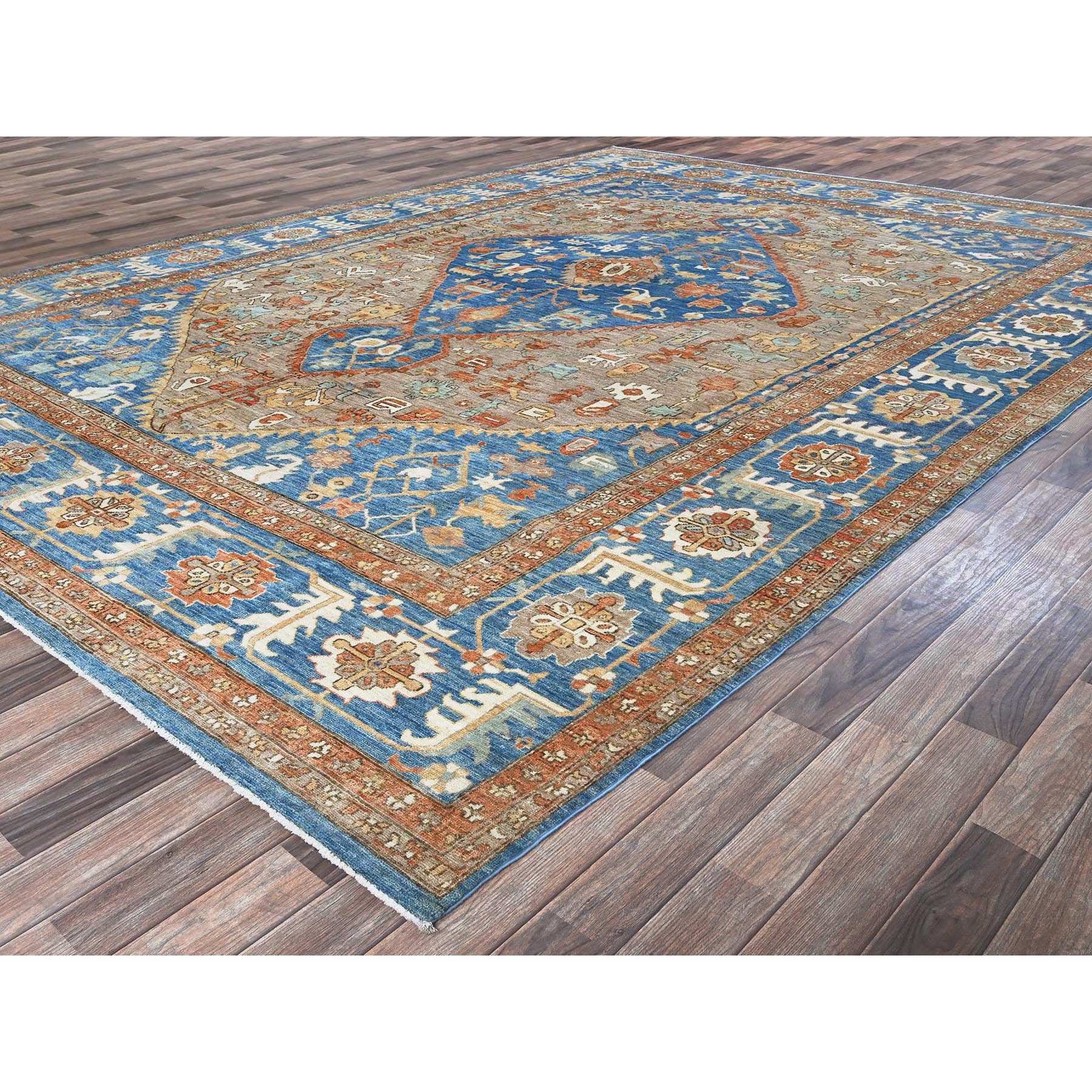 9'10"x13'8" Dark Vanilla Brown, Peshawar Heriz with Antique Serapi Design, Vegetable Dyes, Hand Knotted, Shiny High Mountain Wool, Densely Woven, Soft Pile, Oriental Rug Sh908