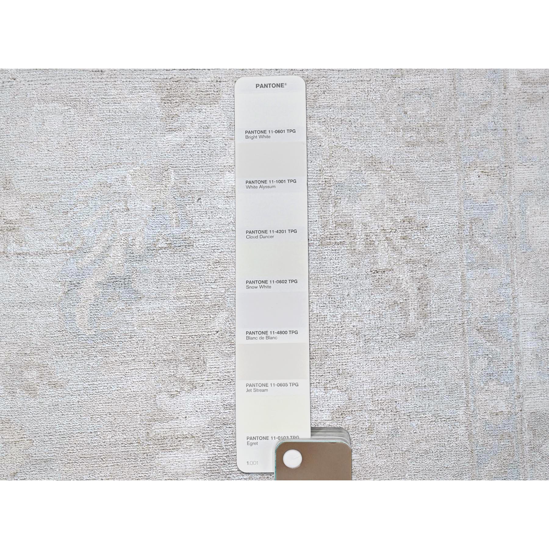 8'x9'10" Cloud Gray, White Wash Peshawar with Large Leaf Design, Hand Knotted, 100% Wool, Densely Woven, Oriental Rug Sh912