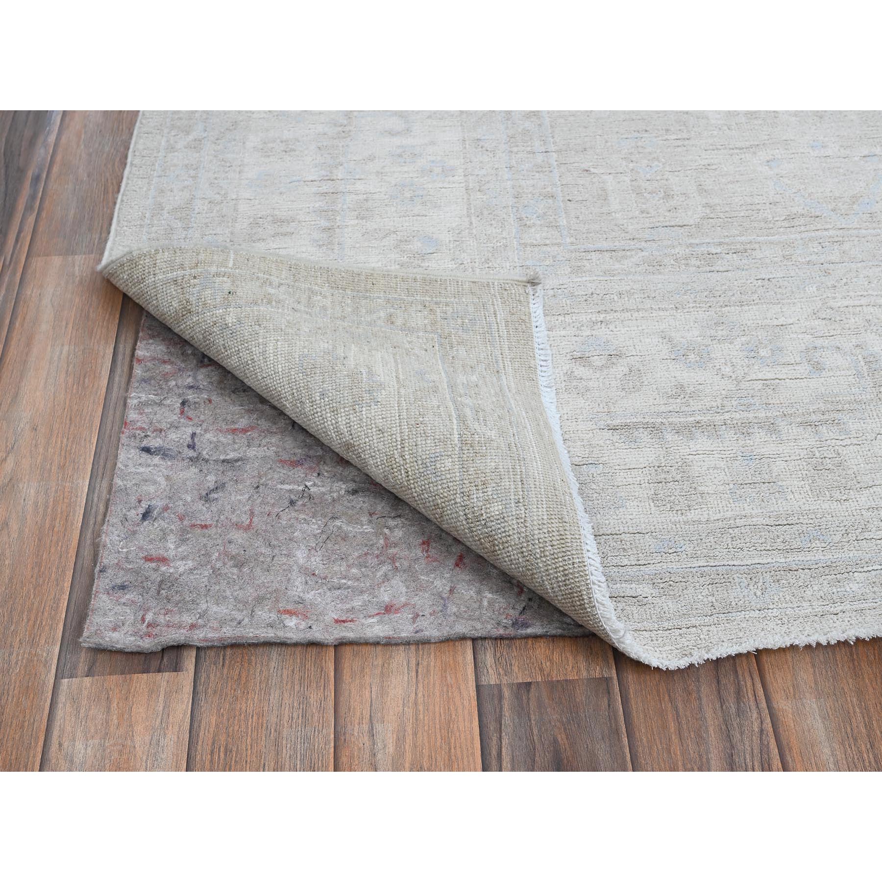 8'7"x11'5" Medium Gray, White Wash Peshawar with Heriz All Over Design, Hand Knotted, 100% Wool, Densely Woven, Oriental Rug Sh914