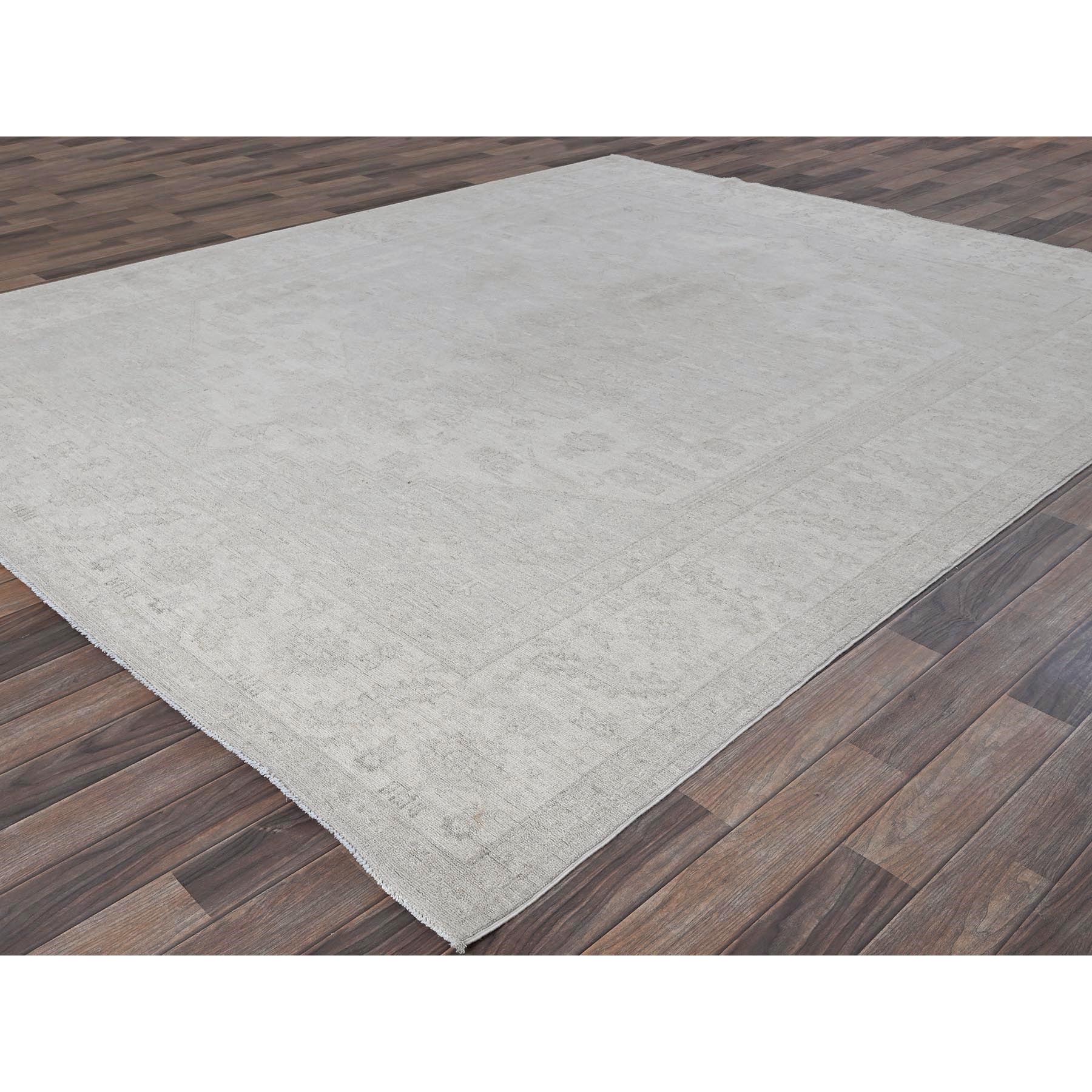 8'x9'9" Bone White, Washed Out Peshawar with Heriz Design, Hand Knotted, Pure Wool, Densely Woven, Oriental Rug Sh917