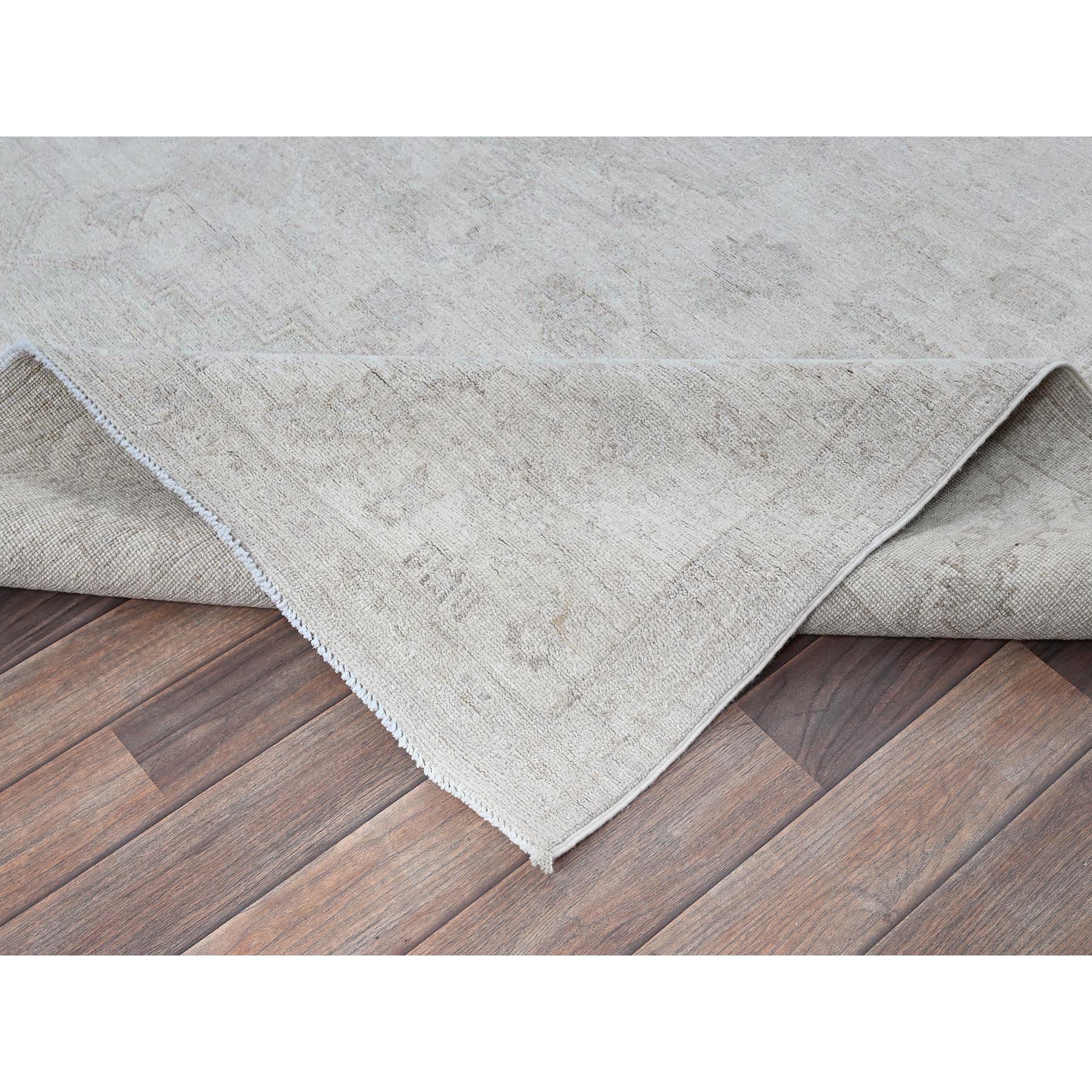 8'x9'9" Bone White, Washed Out Peshawar with Heriz Design, Hand Knotted, Pure Wool, Densely Woven, Oriental Rug Sh917